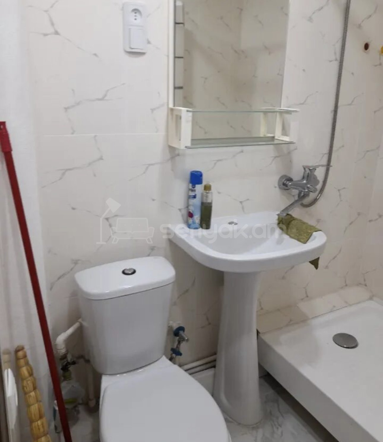 3 Սենյականոց Բնակարան, 74քմ, 3/4 հարկ, Կապիտալ Վերանորոգված, Մասամբ Կահավորված