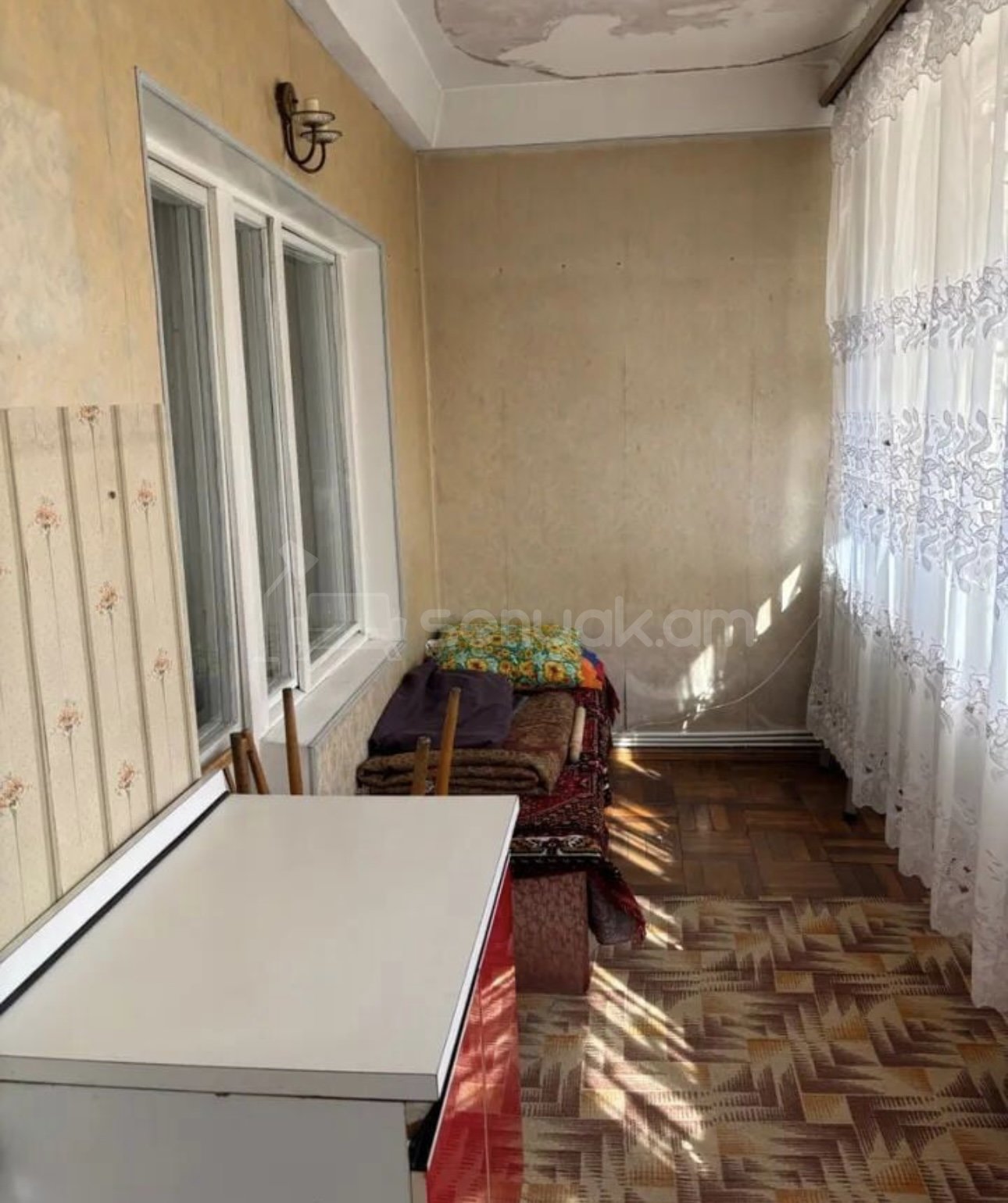 2 Սենյականոց Բնակարան, 72քմ, 1/9 հարկ, Կապիտալ Վերանորոգված, Մասամբ Կահավորված, Արևկող