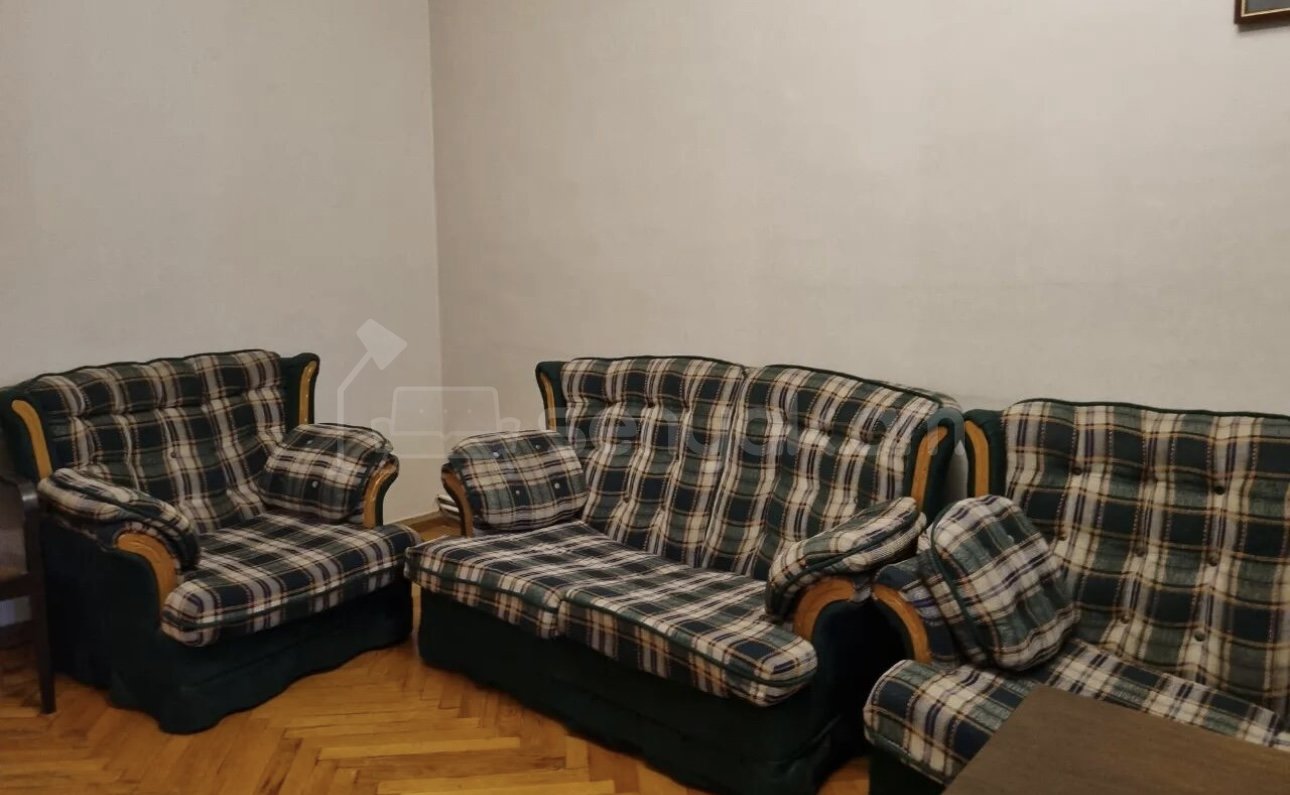 2 Սենյականոց Բնակարան Քարե Շենքում, 72քմ, 4/5 հարկ, Կոսմետիկ Վերանորոգված, Մասամբ Կահավորված, Արևկող