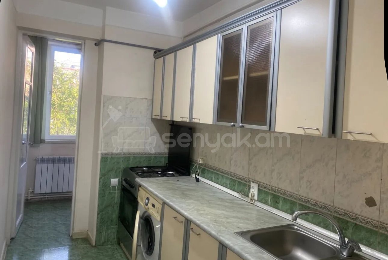 1 Սենյականոց Բնակարան Քարե Շենքում, 55քմ, 2/5 հարկ, Կոսմետիկ Վերանորոգված, Կահավորված, Արևկող