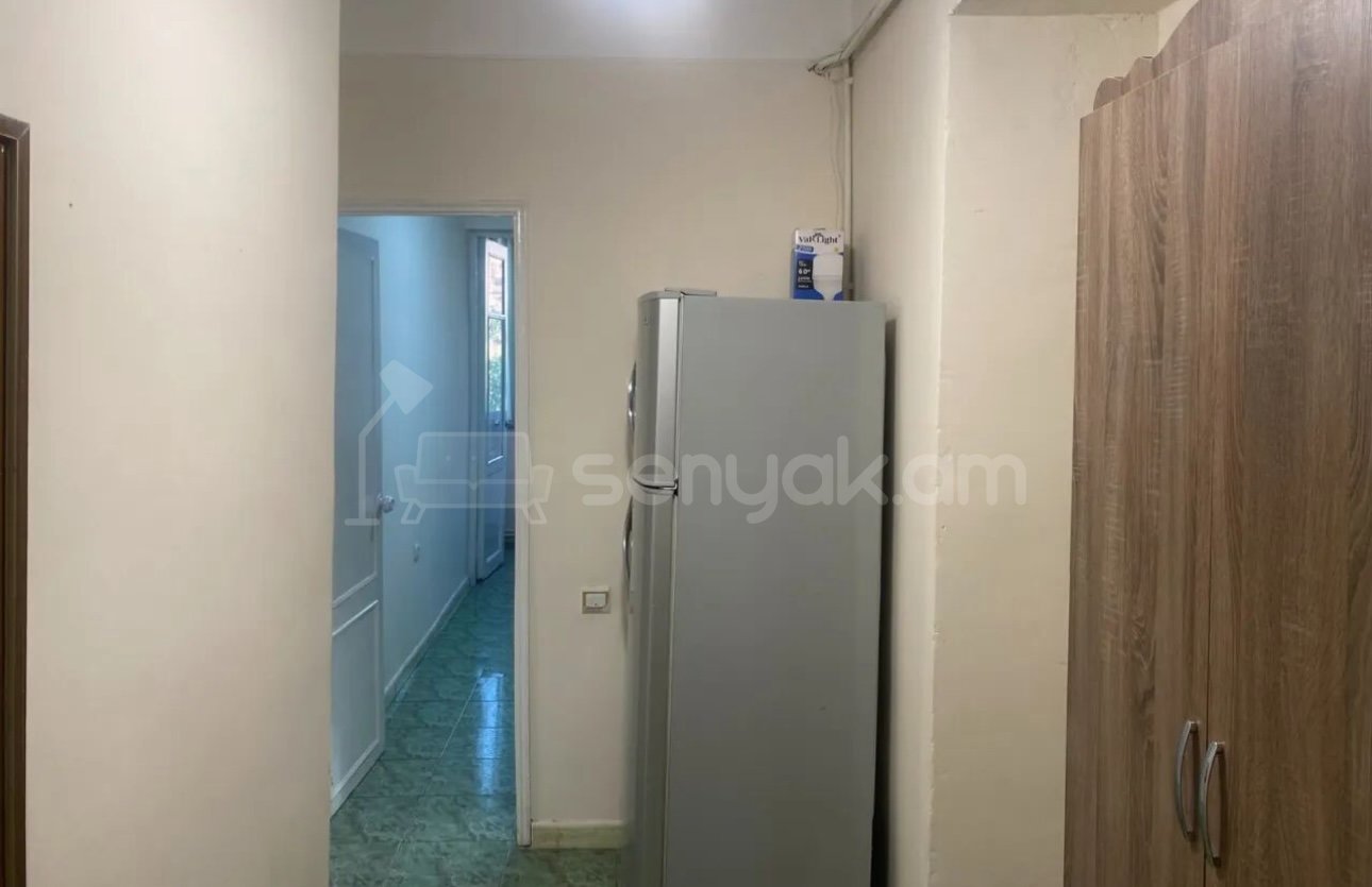 1 Սենյականոց Բնակարան Քարե Շենքում, 55քմ, 2/5 հարկ, Կոսմետիկ Վերանորոգված, Կահավորված, Արևկող