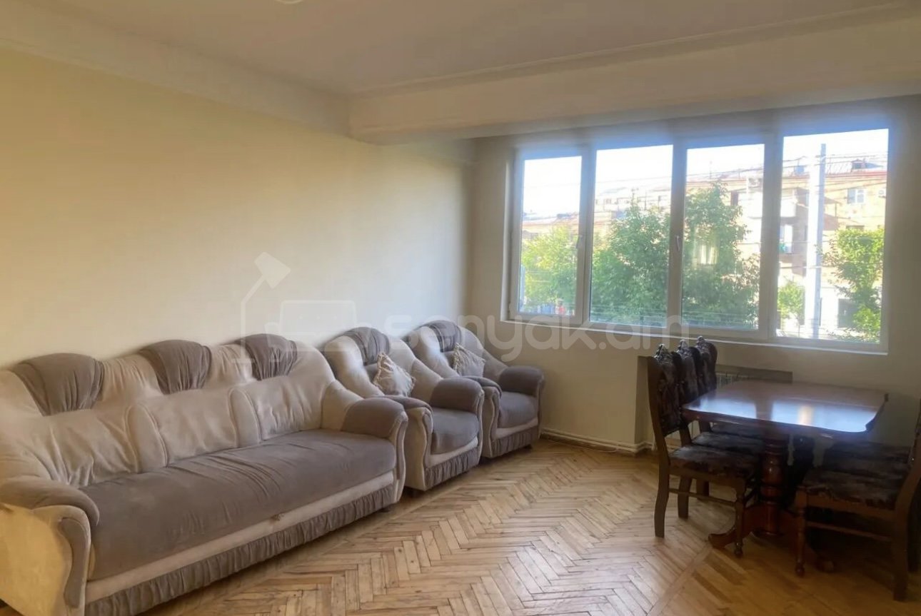 1 Սենյականոց Բնակարան Քարե Շենքում, 55քմ, 2/5 հարկ, Կոսմետիկ Վերանորոգված, Կահավորված, Արևկող