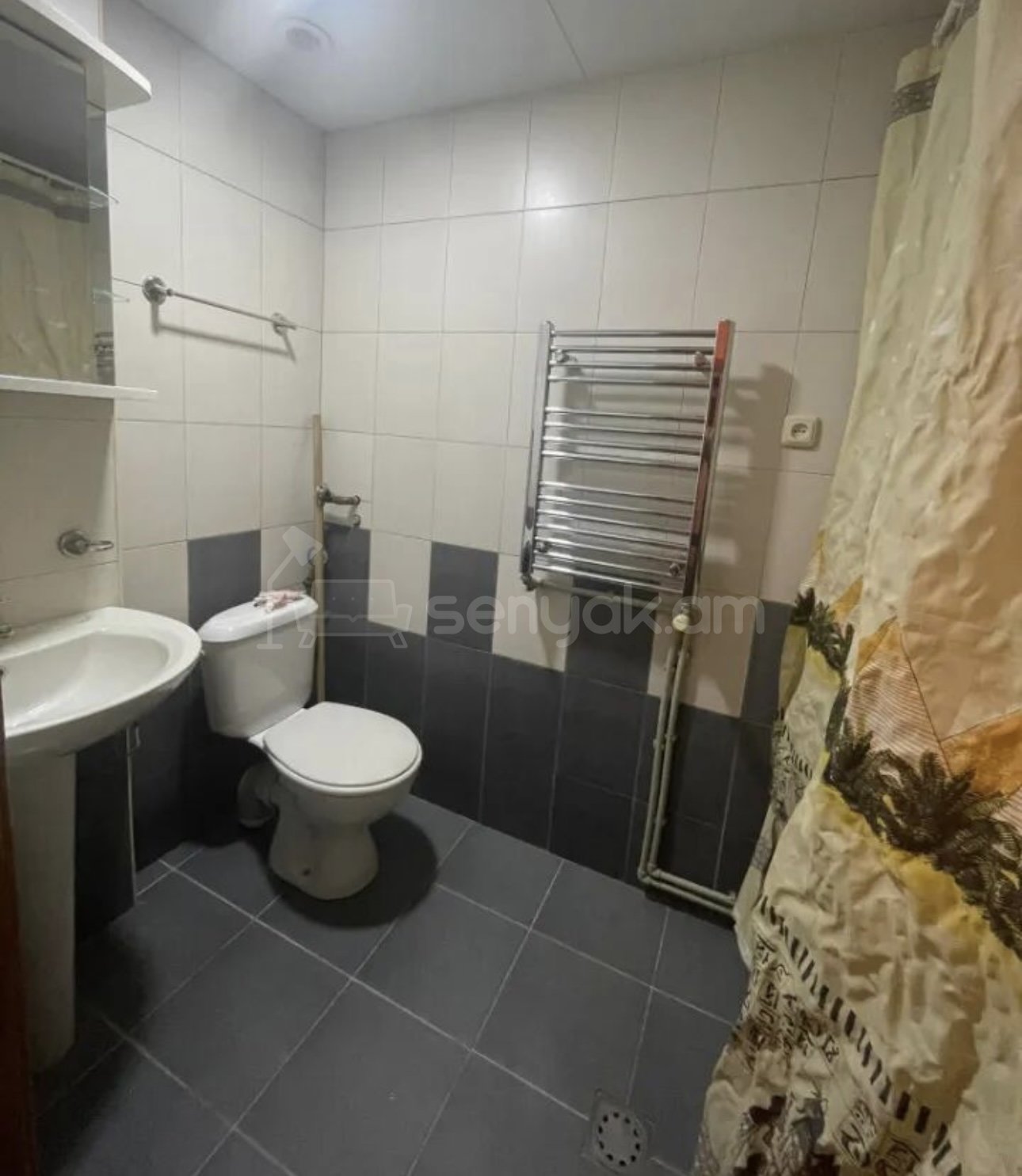 2 Սենյականոց Բնակարան, 62քմ, 3/9 հարկ, Նորմալ Վիճակում, Կահավորված, Արևկող