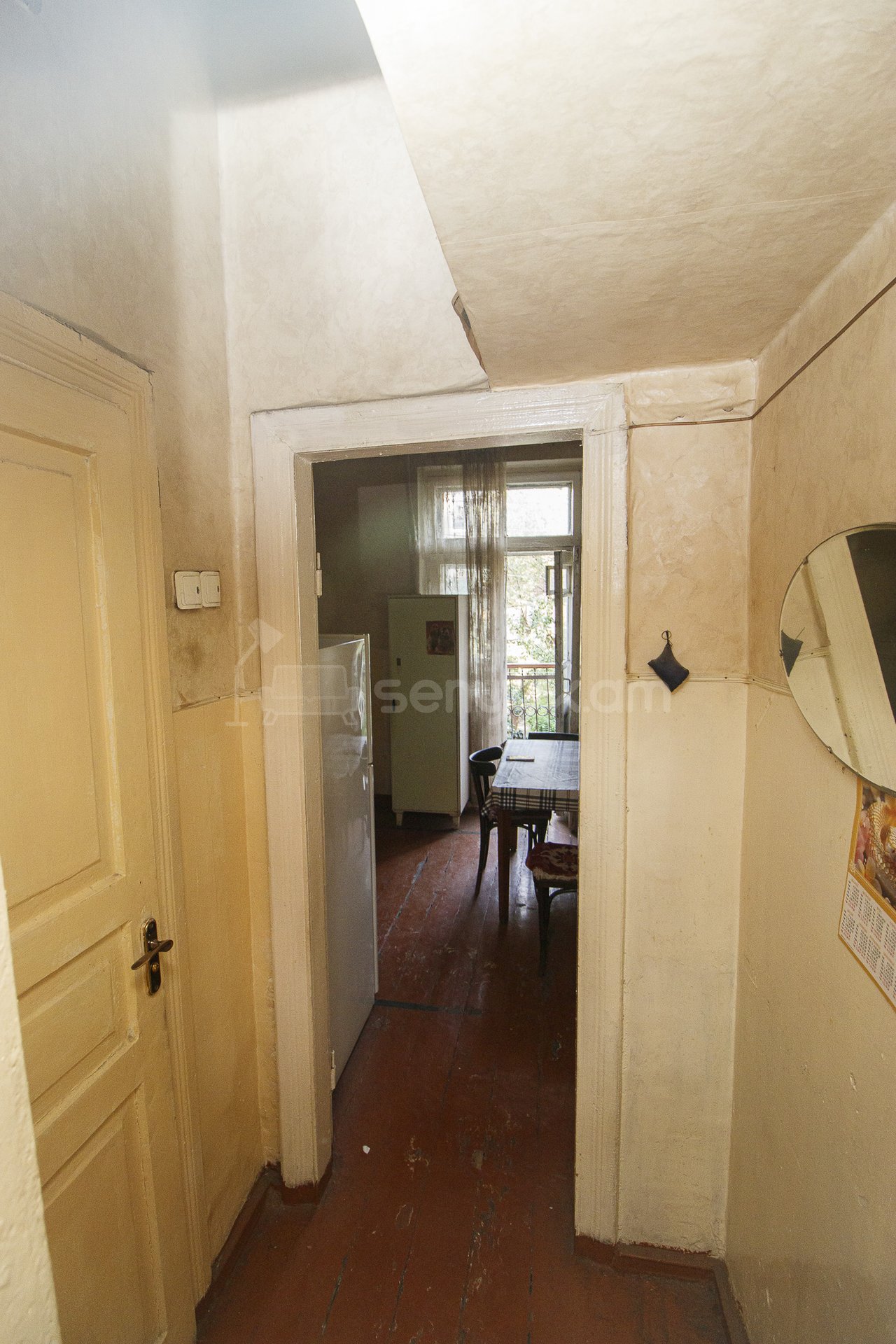 2 Սենյականոց Բնակարան Քարե Շենքում, 54քմ, 2/3 հարկ, Պետական Վիճակում