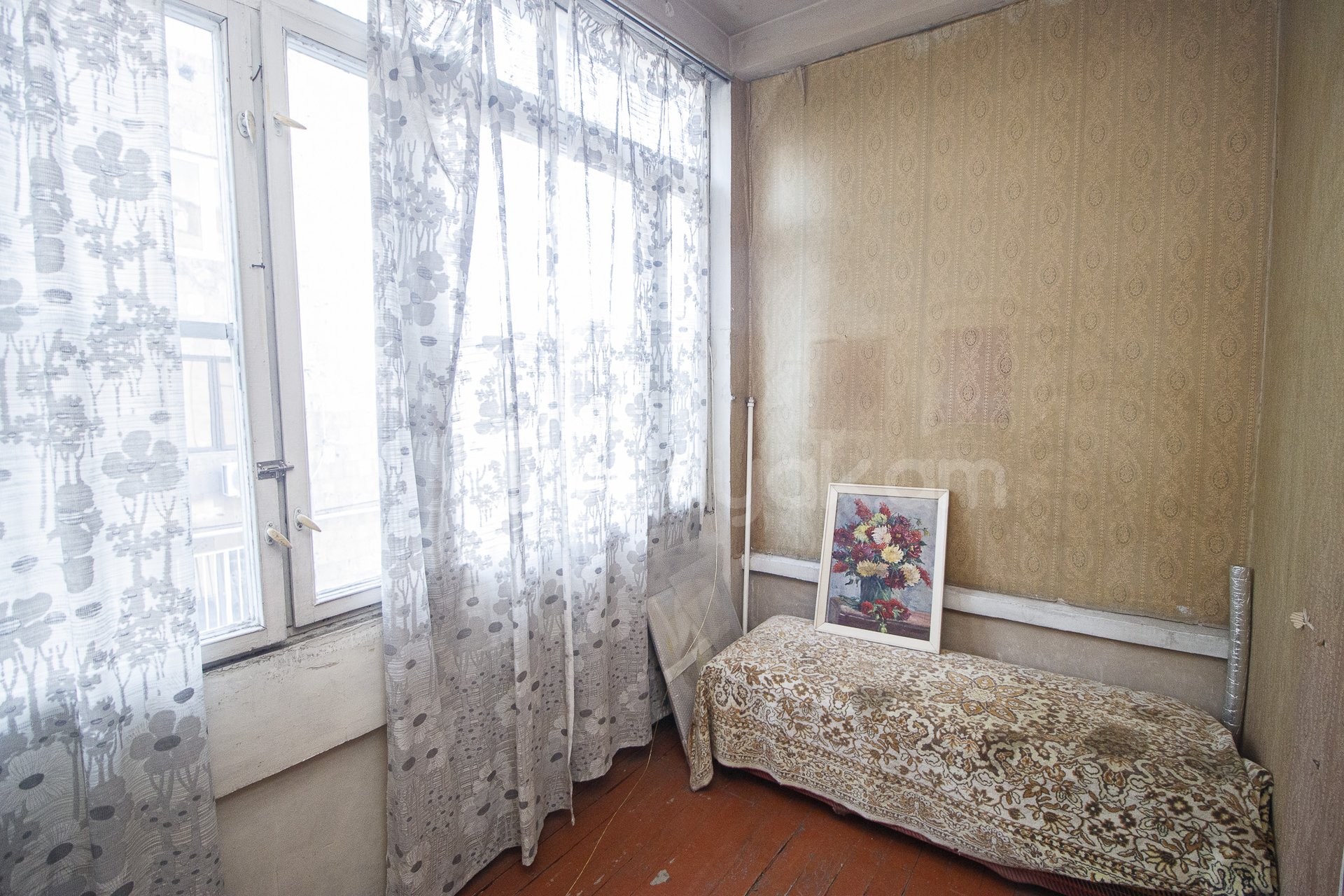 2 Սենյականոց Բնակարան Քարե Շենքում, 54քմ, 2/3 հարկ, Պետական Վիճակում