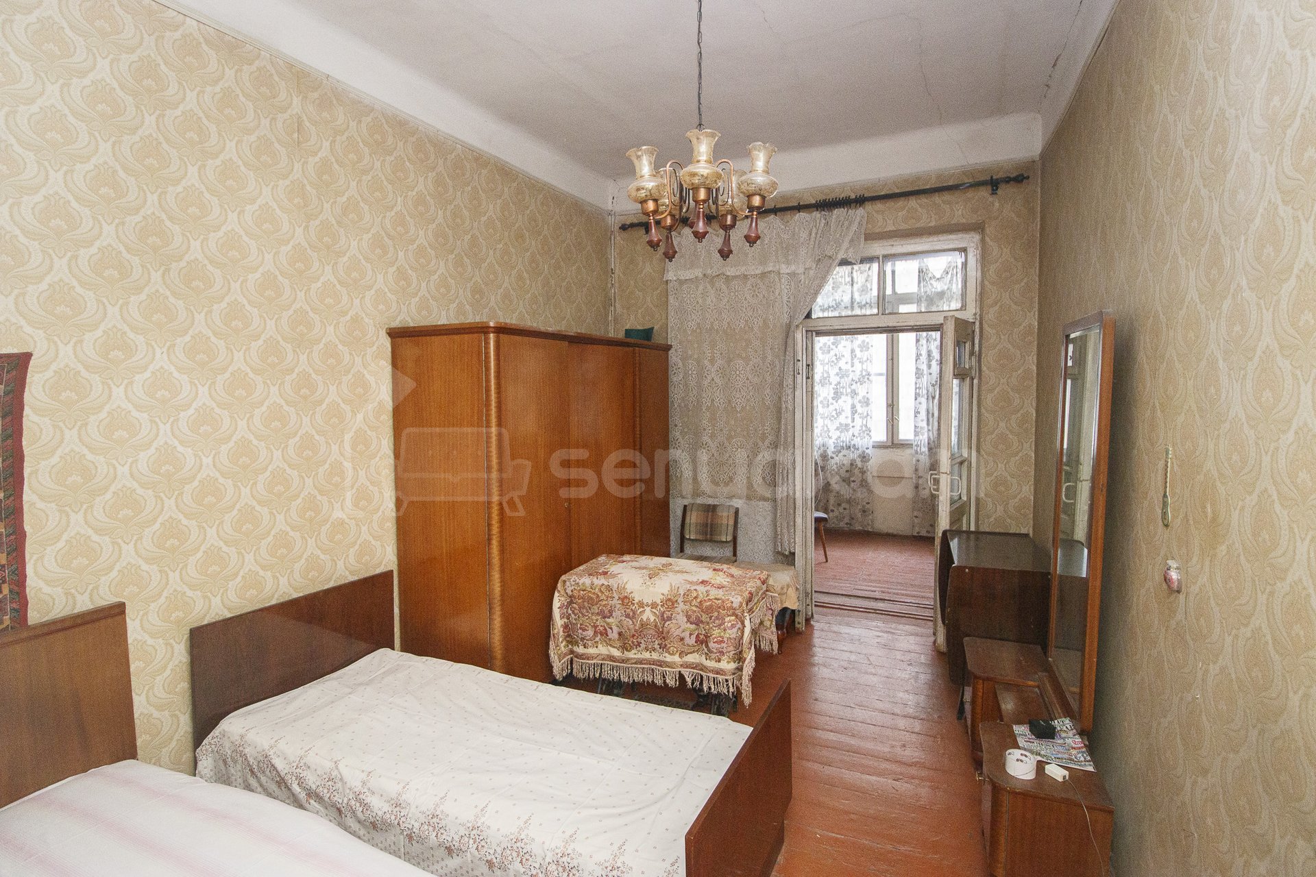 2 Սենյականոց Բնակարան Քարե Շենքում, 54քմ, 2/3 հարկ, Պետական Վիճակում