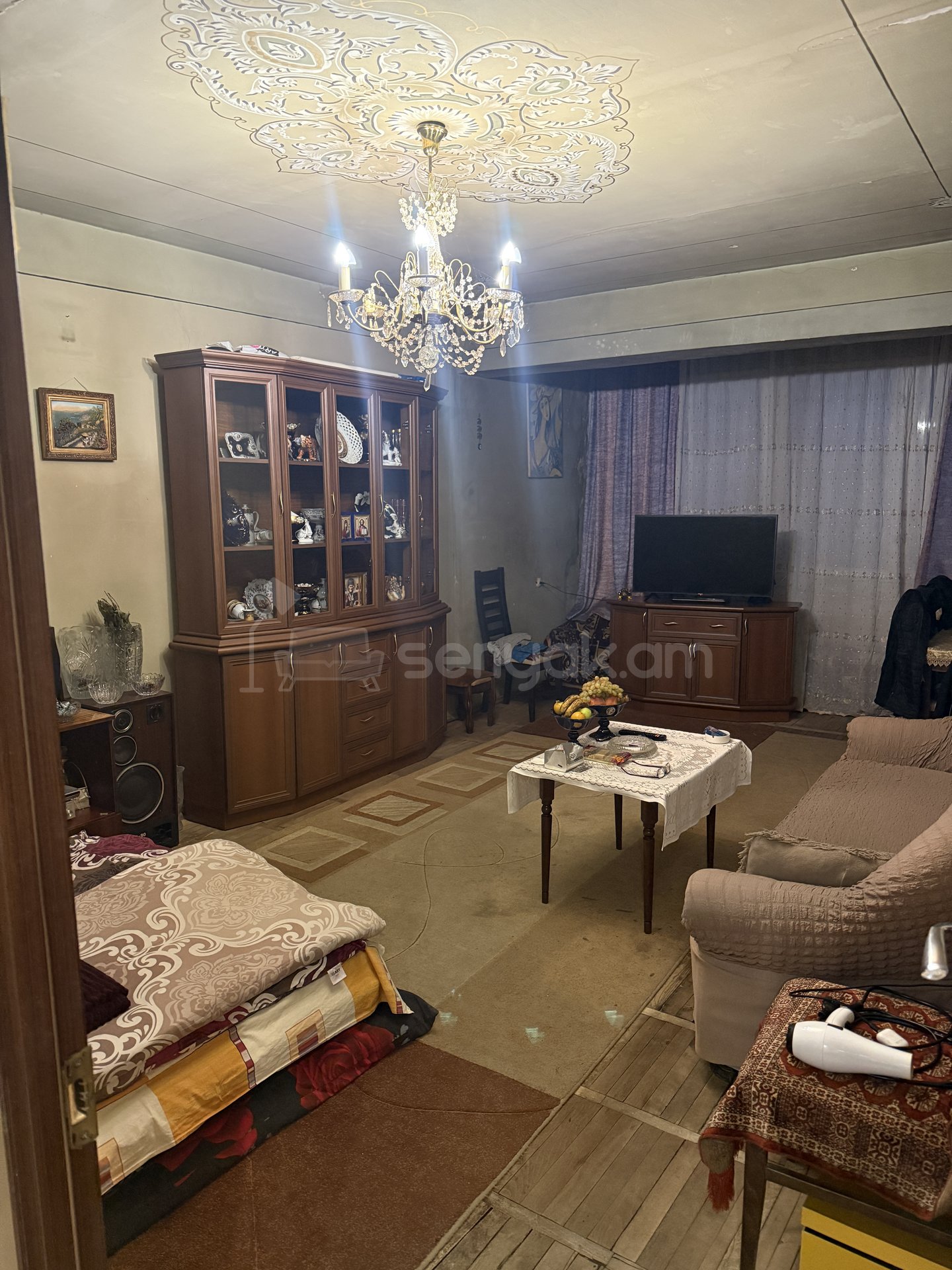 4 Սենյականոց Բնակարան Քարե Շենքում, 98քմ, 4/5 հարկ, Կոսմետիկ Վերանորոգված