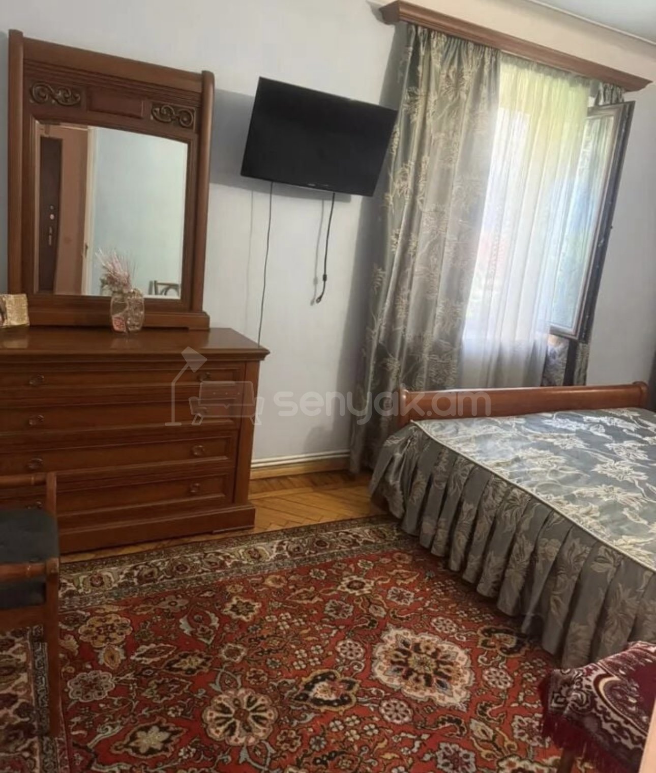 3 Սենյականոց Բնակարան Քարե Շենքում, 82քմ, 2/5 հարկ, Դիզայներական Վերանորոգված, Կահավորված, Արևկող