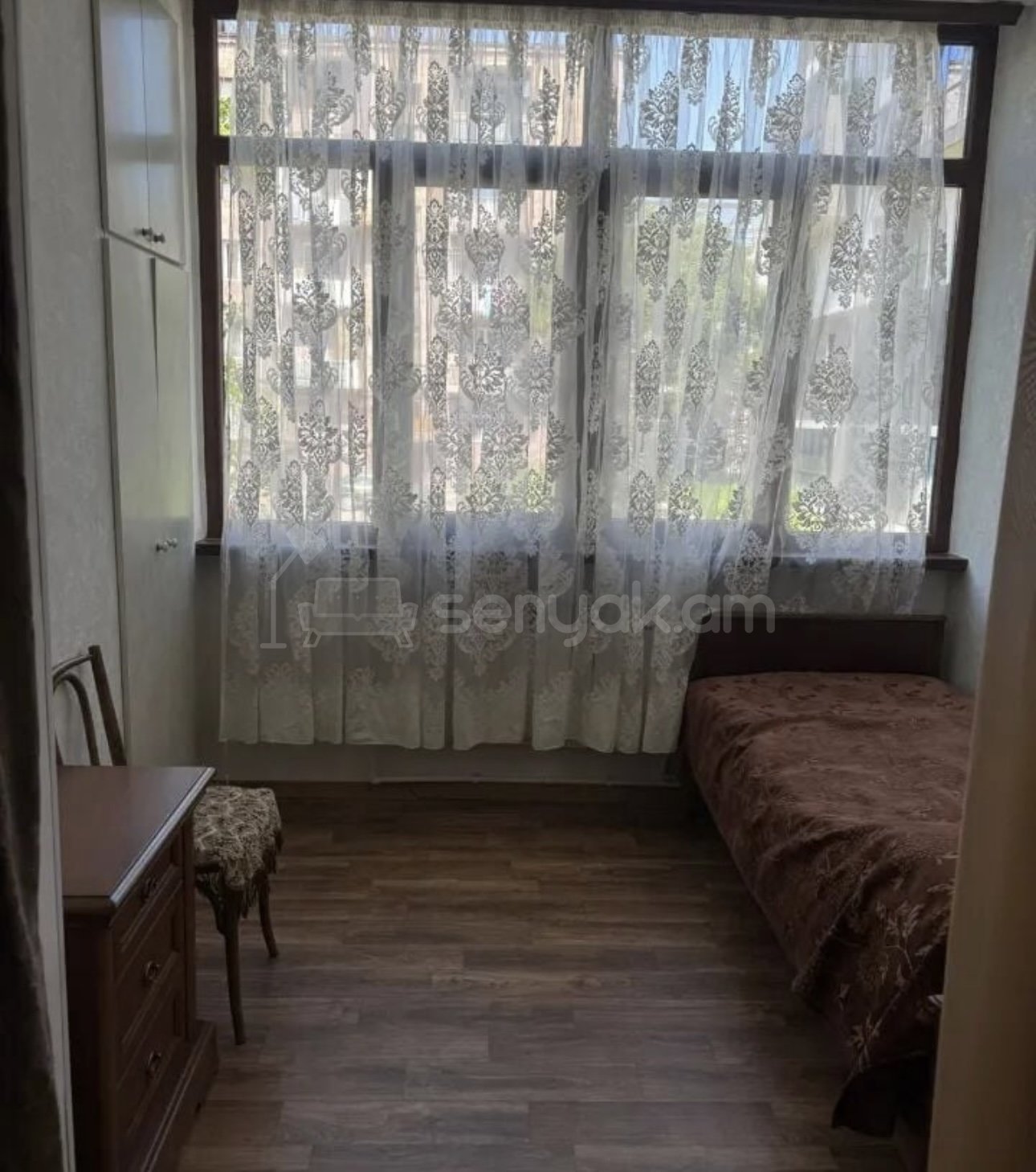 3 Սենյականոց Բնակարան Քարե Շենքում, 82քմ, 2/5 հարկ, Դիզայներական Վերանորոգված, Կահավորված, Արևկող