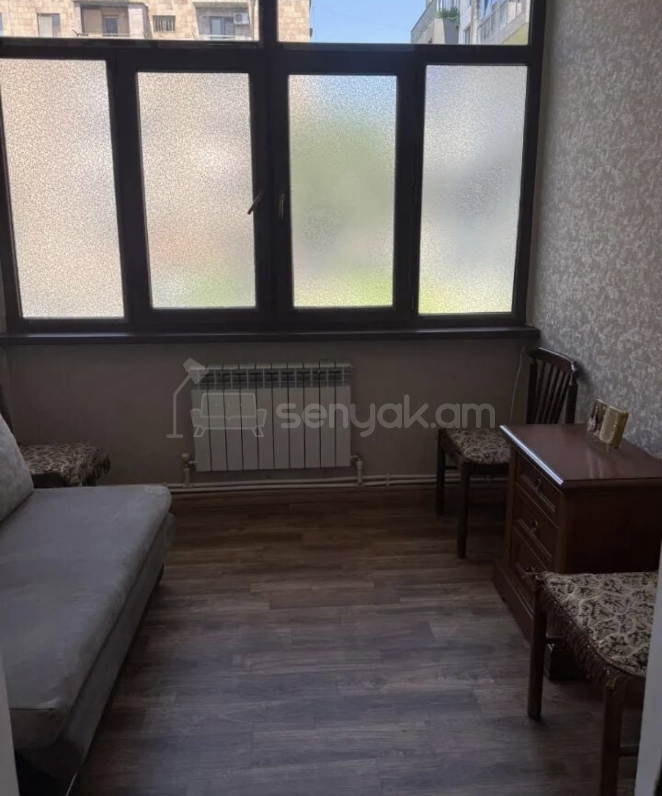 3 Սենյականոց Բնակարան Քարե Շենքում, 82քմ, 2/5 հարկ, Դիզայներական Վերանորոգված, Կահավորված, Արևկող