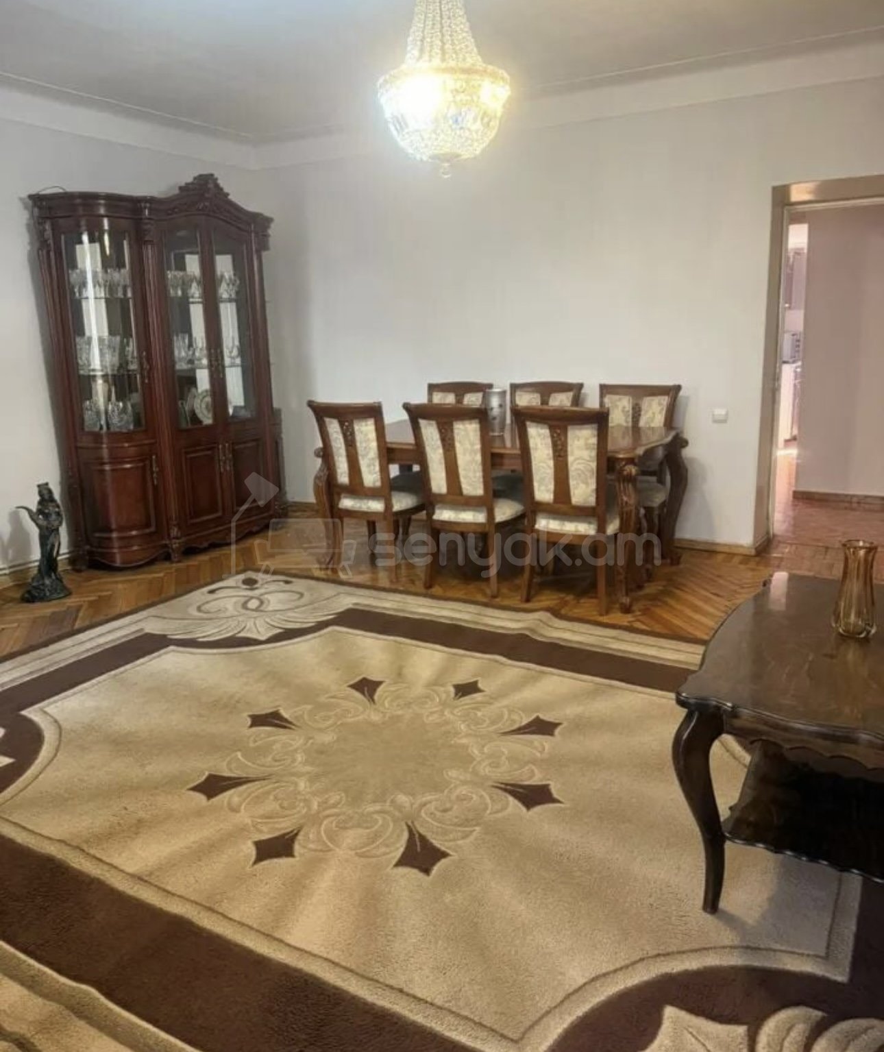 3 Սենյականոց Բնակարան Քարե Շենքում, 82քմ, 2/5 հարկ, Դիզայներական Վերանորոգված, Կահավորված, Արևկող