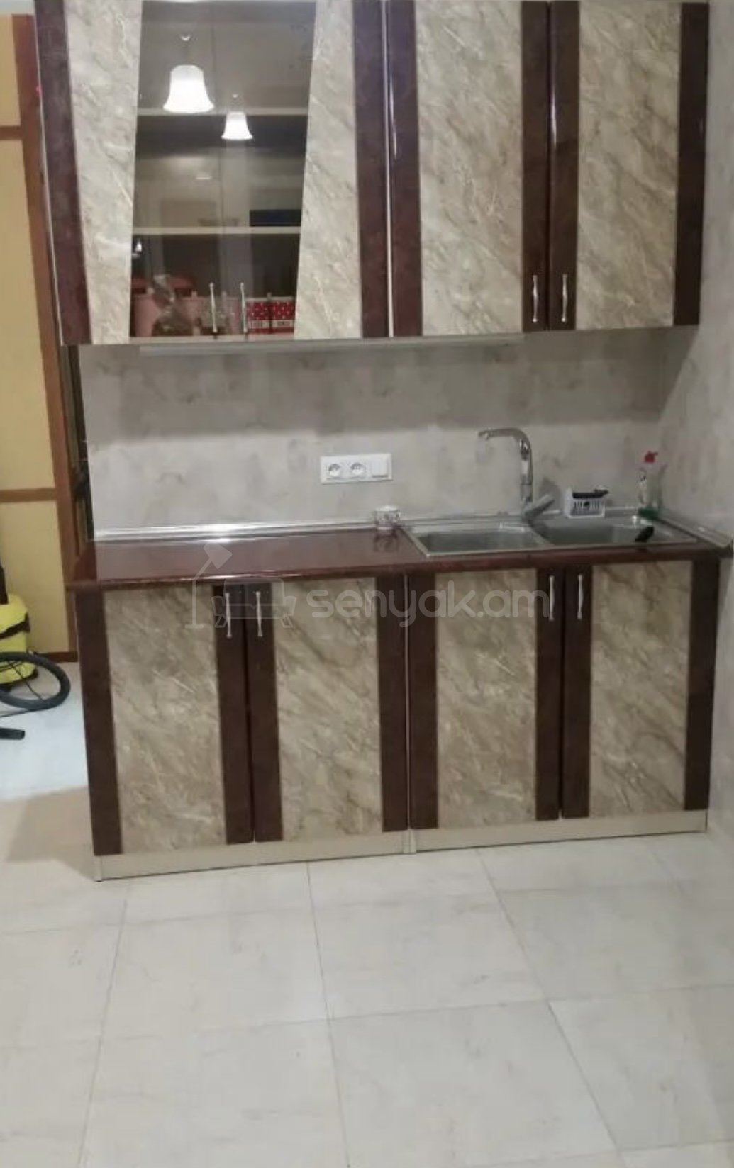 3 Սենյականոց Բնակարան Քարե Շենքում, 97քմ, 4/5 հարկ, Դիզայներական Վերանորոգված, Կահավորված, Արևկող