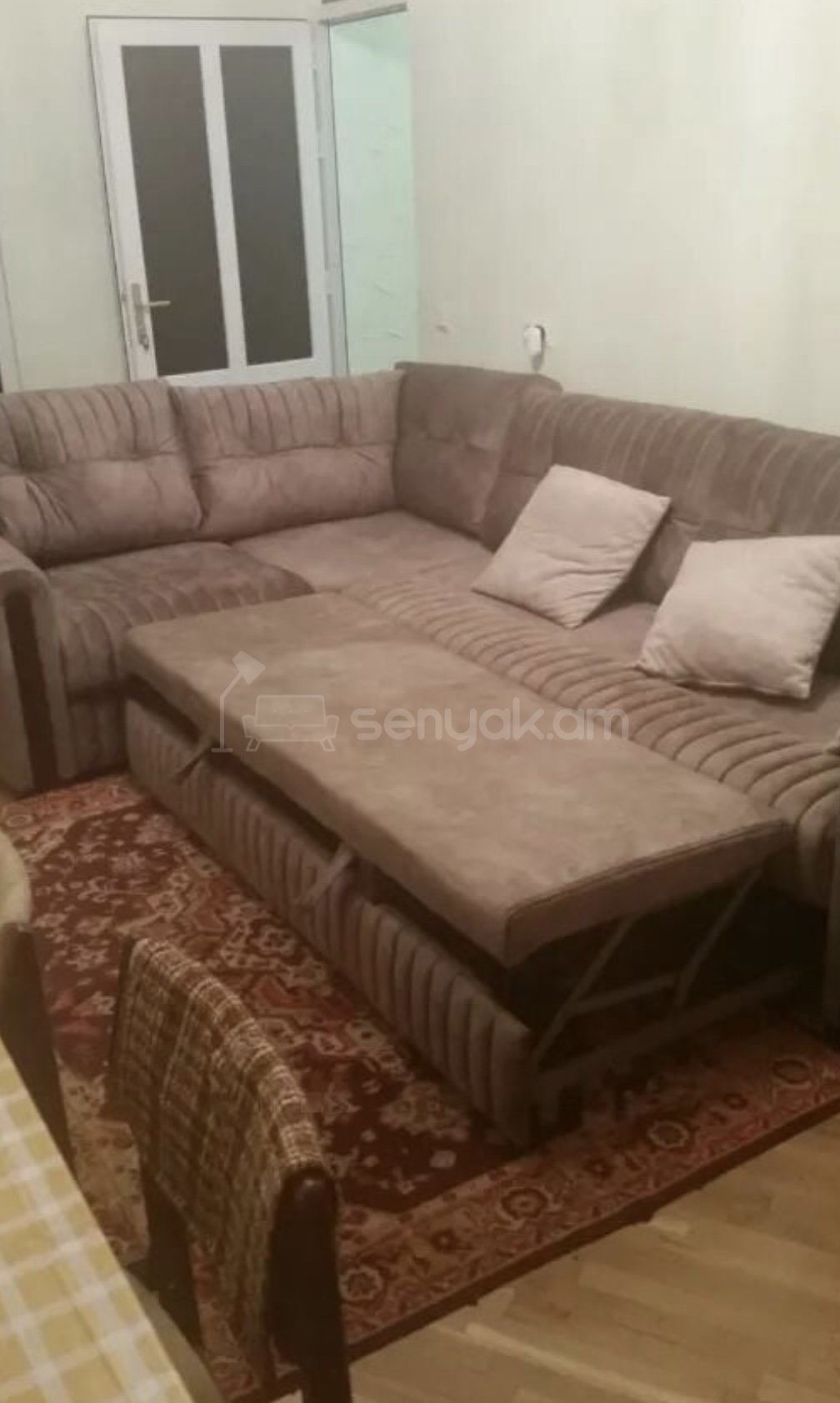 3 Սենյականոց Բնակարան Քարե Շենքում, 97քմ, 4/5 հարկ, Դիզայներական Վերանորոգված, Կահավորված, Արևկող