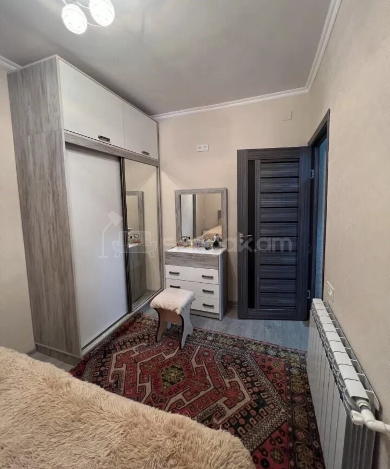 3 Սենյականոց Բնակարան Քարե Շենքում, 67քմ, 4/5 հարկ, Դիզայներական Վերանորոգված, Կահավորված, Արևկող