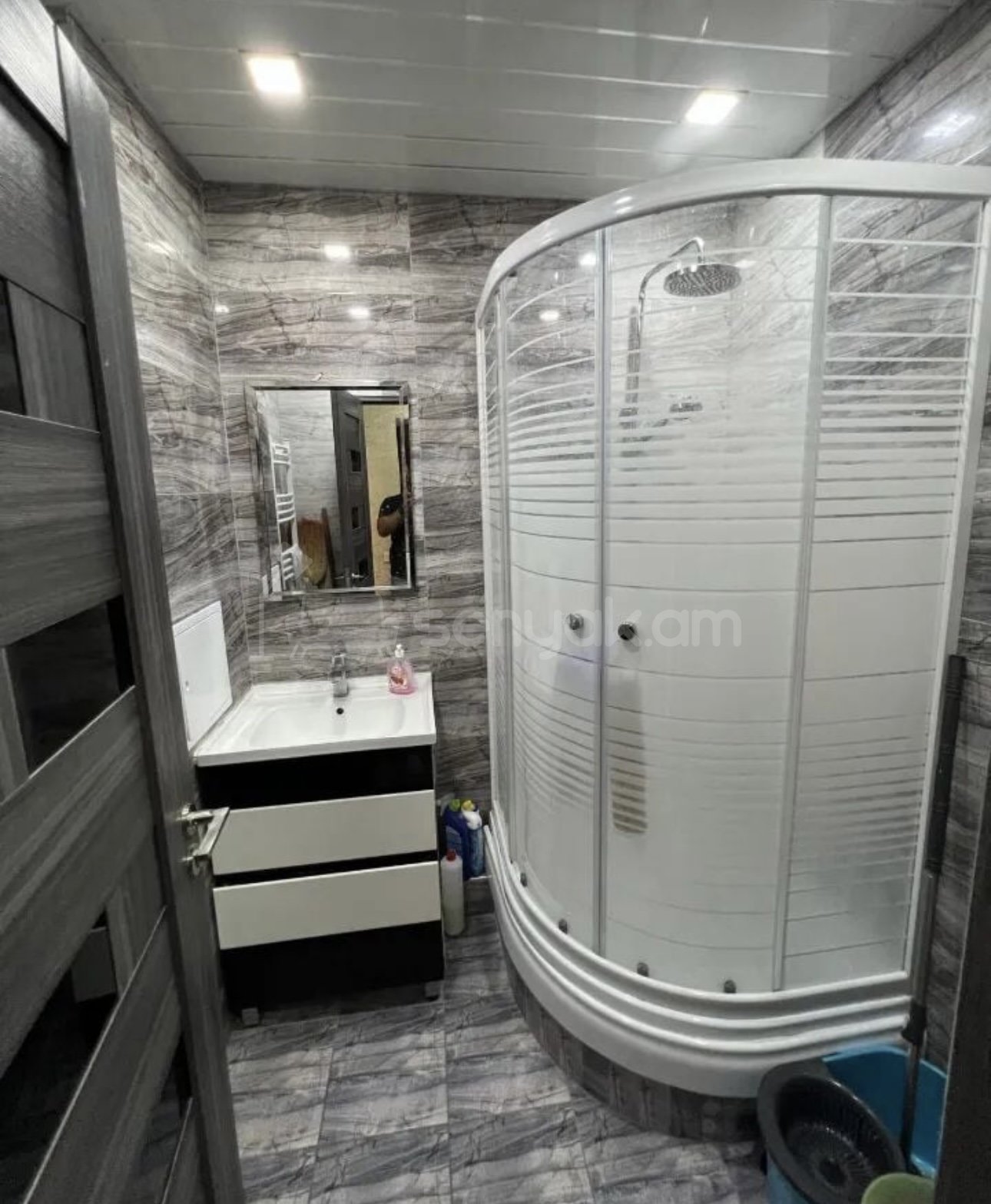 3 Սենյականոց Բնակարան Քարե Շենքում, 67քմ, 4/5 հարկ, Դիզայներական Վերանորոգված, Կահավորված, Արևկող