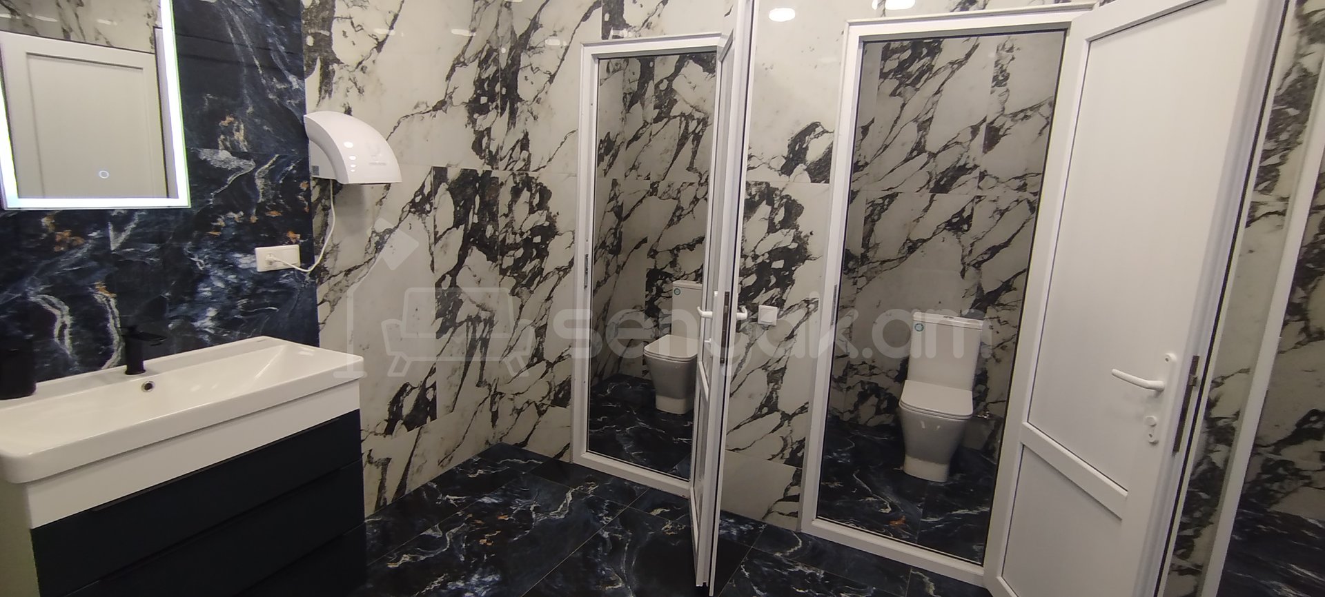 1 Սենյականոց Ամառանոց, 150քմ, Լողավազանով