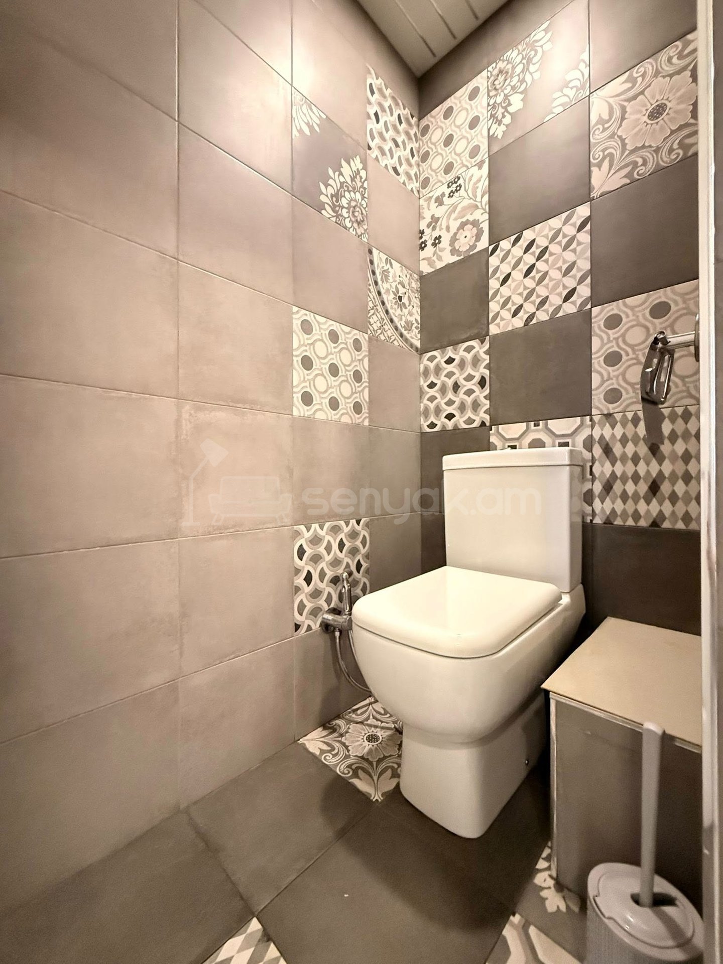 2 Սենյականոց Բնակարան, 70քմ, 10/16 հարկ, Կապիտալ Վերանորոգված, Կահավորված, Արևկող