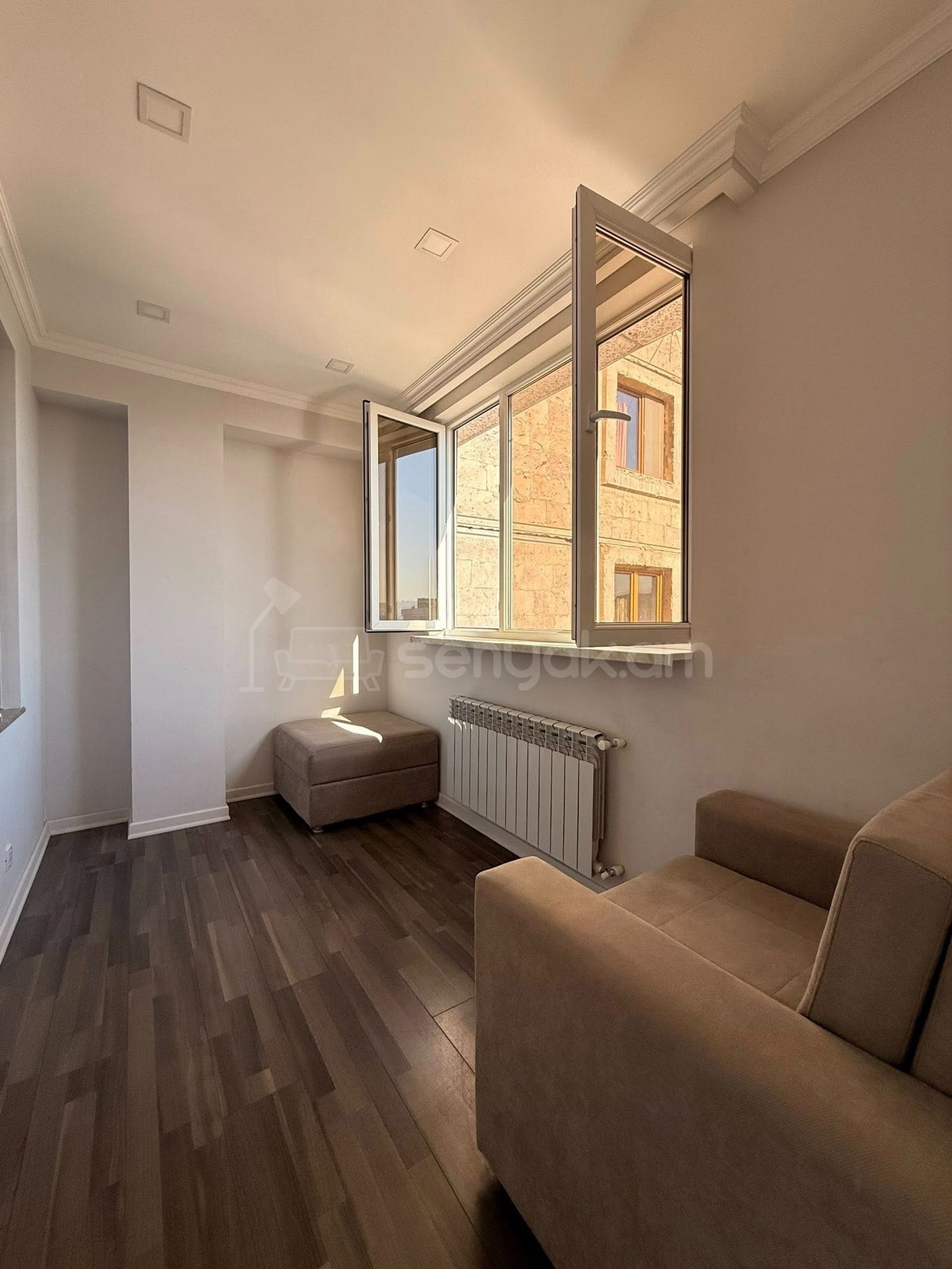 2 Սենյականոց Բնակարան, 70քմ, 10/16 հարկ, Կապիտալ Վերանորոգված, Կահավորված, Արևկող