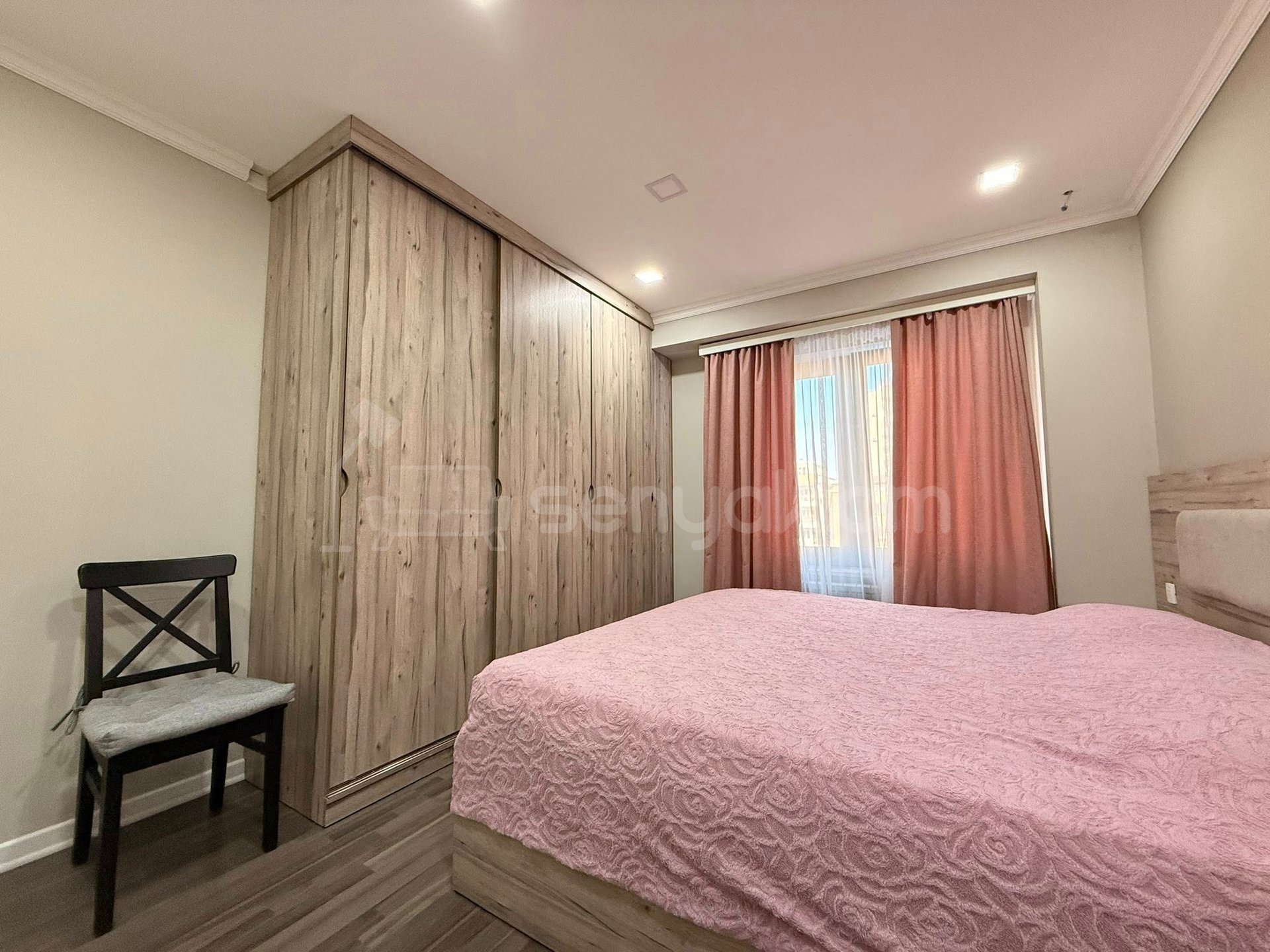 2 Սենյականոց Բնակարան, 70քմ, 10/16 հարկ, Կապիտալ Վերանորոգված, Կահավորված, Արևկող