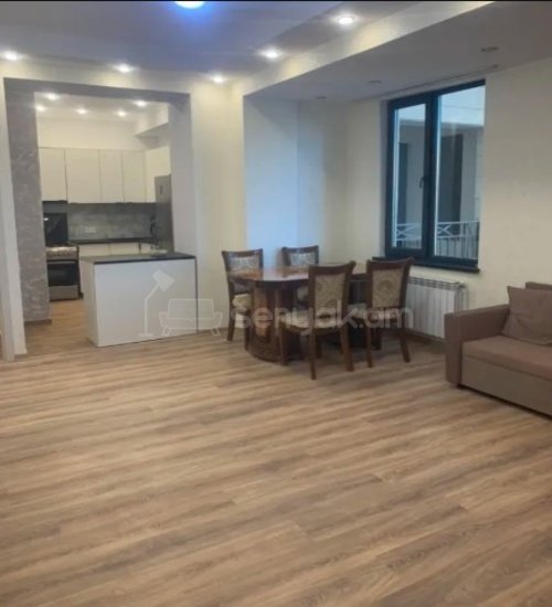 3 Սենյականոց Բնակարան, 80քմ, 4/11 հարկ, Կապիտալ Վերանորոգված, Կահավորված, Արևկող