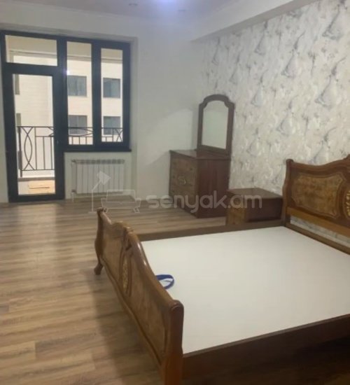 3 Սենյականոց Բնակարան, 80քմ, 4/11 հարկ, Կապիտալ Վերանորոգված, Կահավորված, Արևկող