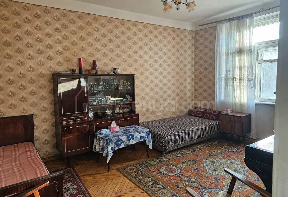 2 Սենյականոց Բնակարան Քարե Շենքում, 64քմ, 4/4 հարկ, Պետական Վիճակում