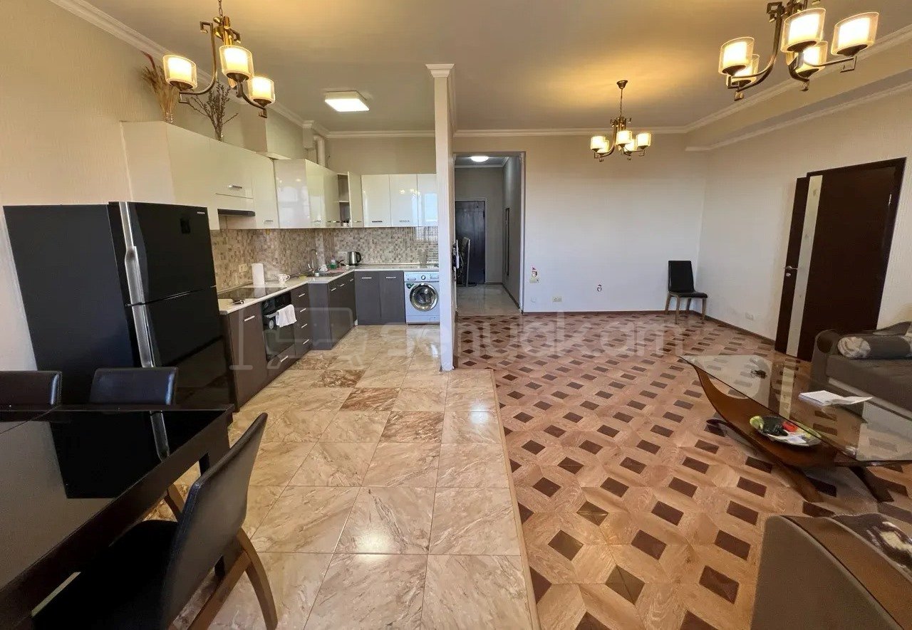 3 Սենյականոց Բնակարան Նորակառույցում, 91քմ, 16/19 հարկ, Կապիտալ Վերանորոգված