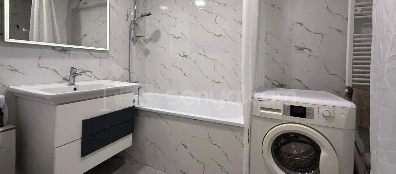 3 Սենյականոց Բնակարան Քարե Շենքում, 78քմ, 5/5 հարկ, Կապիտալ Վերանորոգված