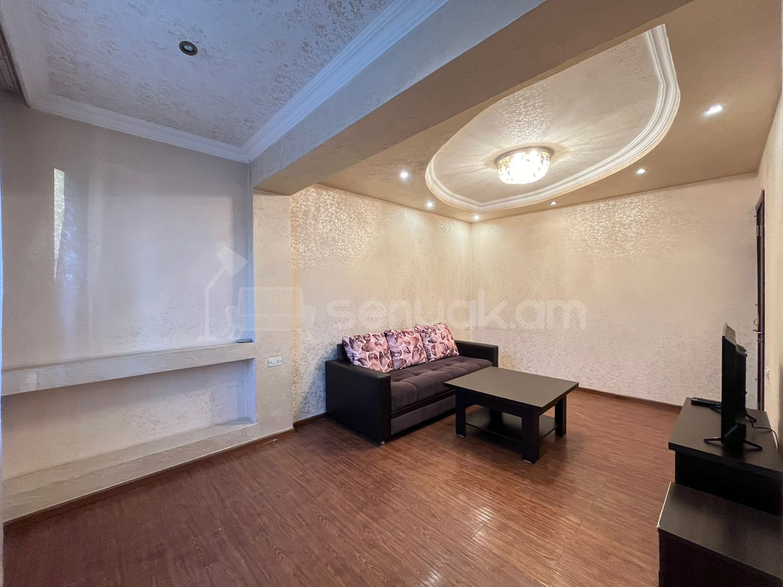 2 Սենյականոց Բնակարան Քարե Շենքում, 50քմ, 4/5 հարկ, Կապիտալ Վերանորոգված, Կահավորված, Արևկող