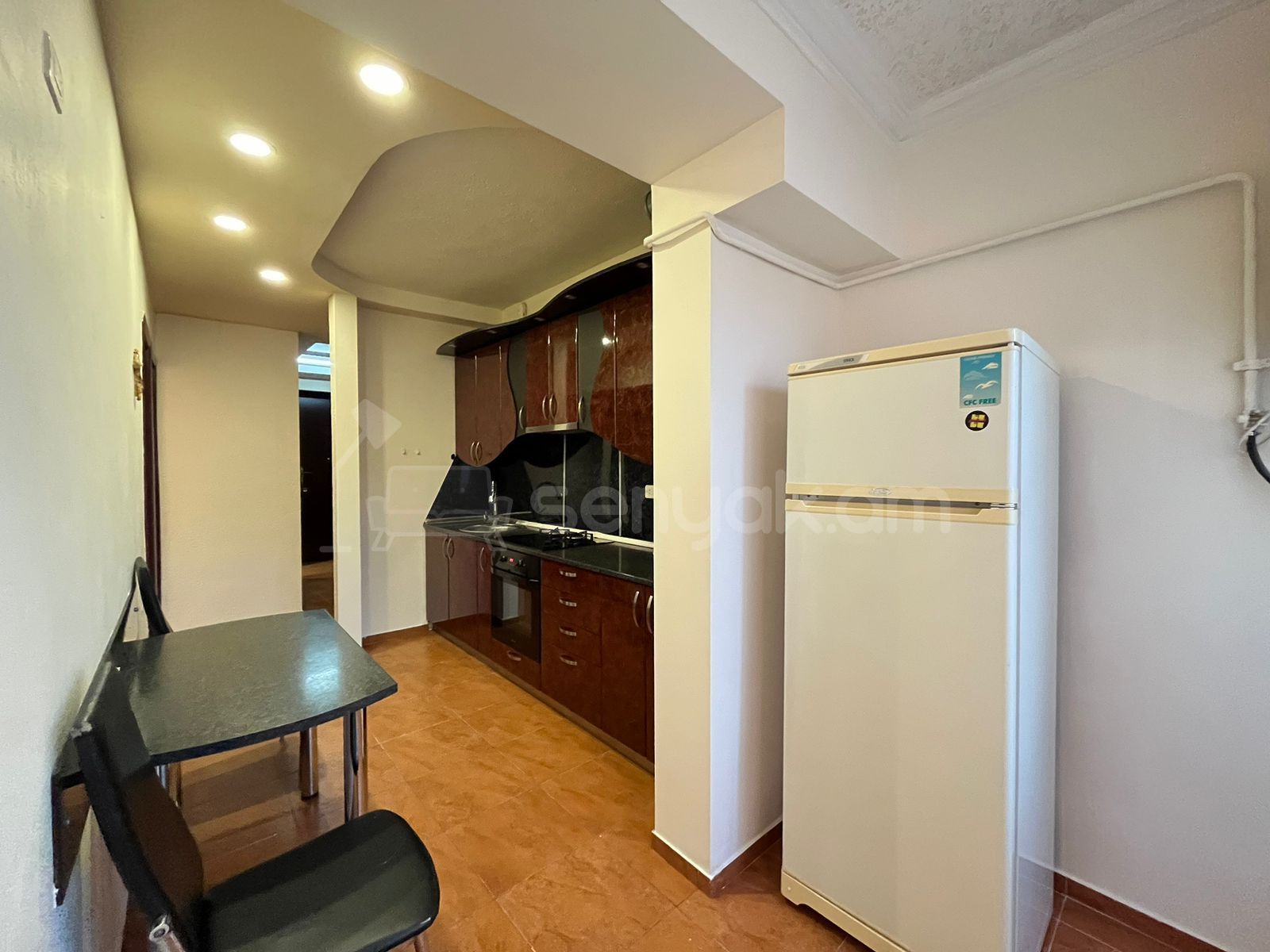 2 Սենյականոց Բնակարան Քարե Շենքում, 50քմ, 4/5 հարկ, Կապիտալ Վերանորոգված, Կահավորված, Արևկող