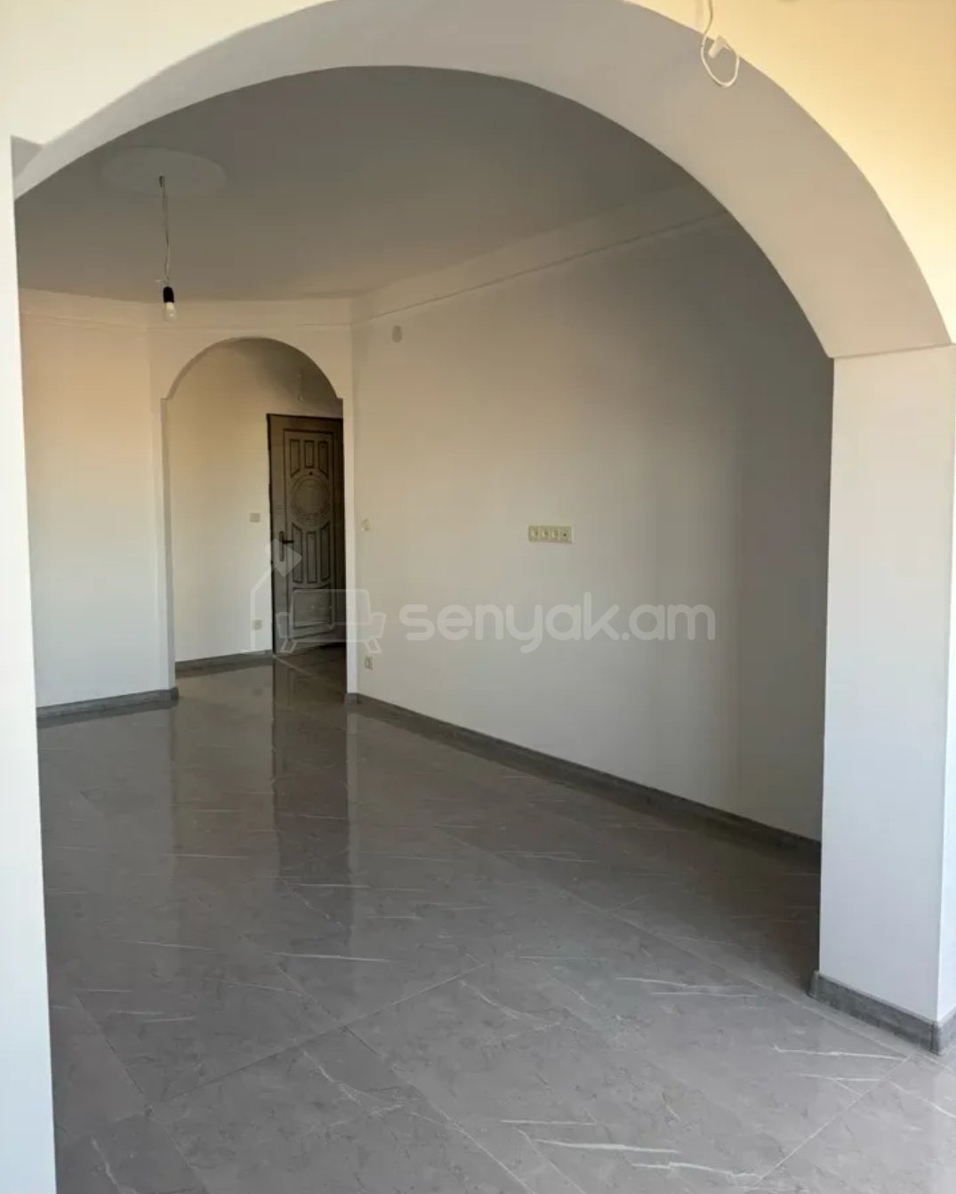 2 Սենյականոց Բնակարան, 61քմ, 2/5 հարկ, Կապիտալ Վերանորոգված