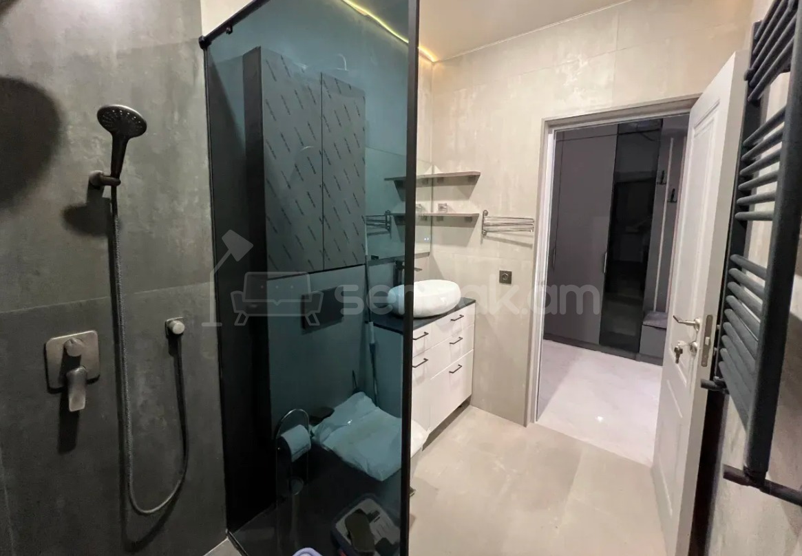 2 Սենյականոց Բնակարան Նորակառույցում, 65քմ, 6/18 հարկ, Դիզայներական Վերանորոգված, Կահավորված, Արևկող