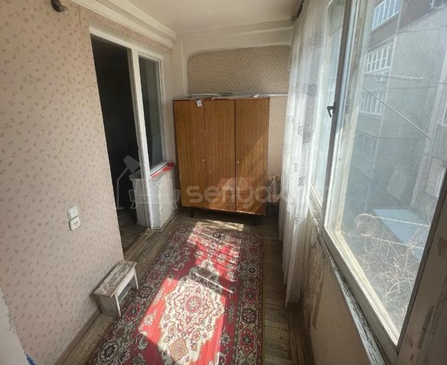 2 Սենյականոց Բնակարան Քարե Շենքում, 48քմ, 4/5 հարկ, Պետական Վիճակում