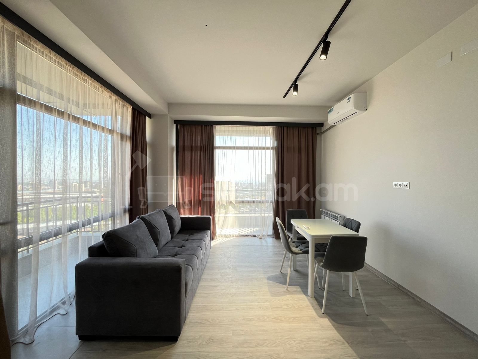 2 Սենյականոց Բնակարան Նորակառույցում, 64քմ, 13/16 հարկ, Կապիտալ Վերանորոգված, Կահավորված, Արևկող