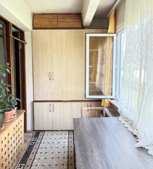 2 Սենյականոց Բնակարան Քարե Շենքում, 43քմ, 4/5 հարկ, Կոսմետիկ Վերանորոգված