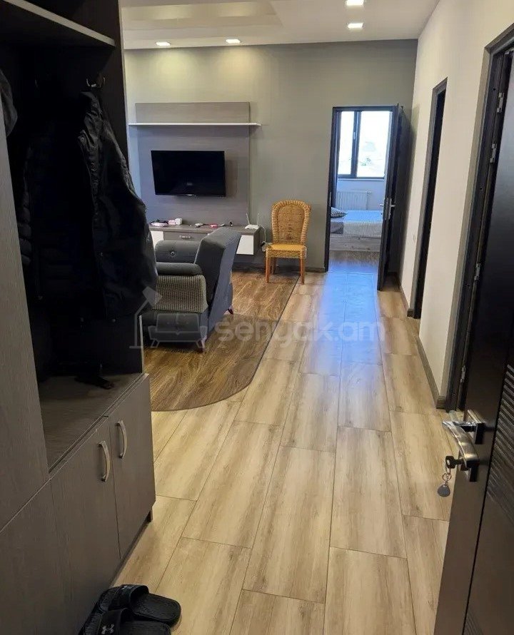 2 Սենյականոց Բնակարան Քարե Շենքում, 51քմ, 3/4 հարկ, Կապիտալ Վերանորոգված