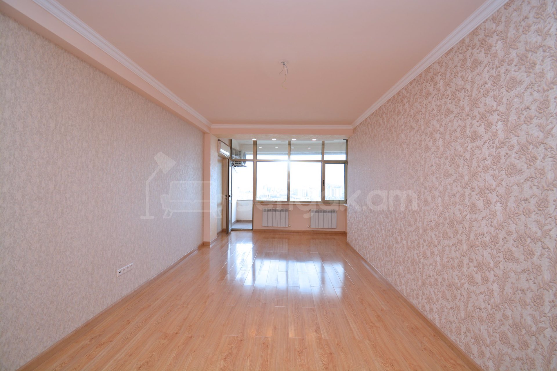 3 Սենյականոց Բնակարան Նորակառույցում, 105քմ, 12/16 հարկ, Կապիտալ Վերանորոգված