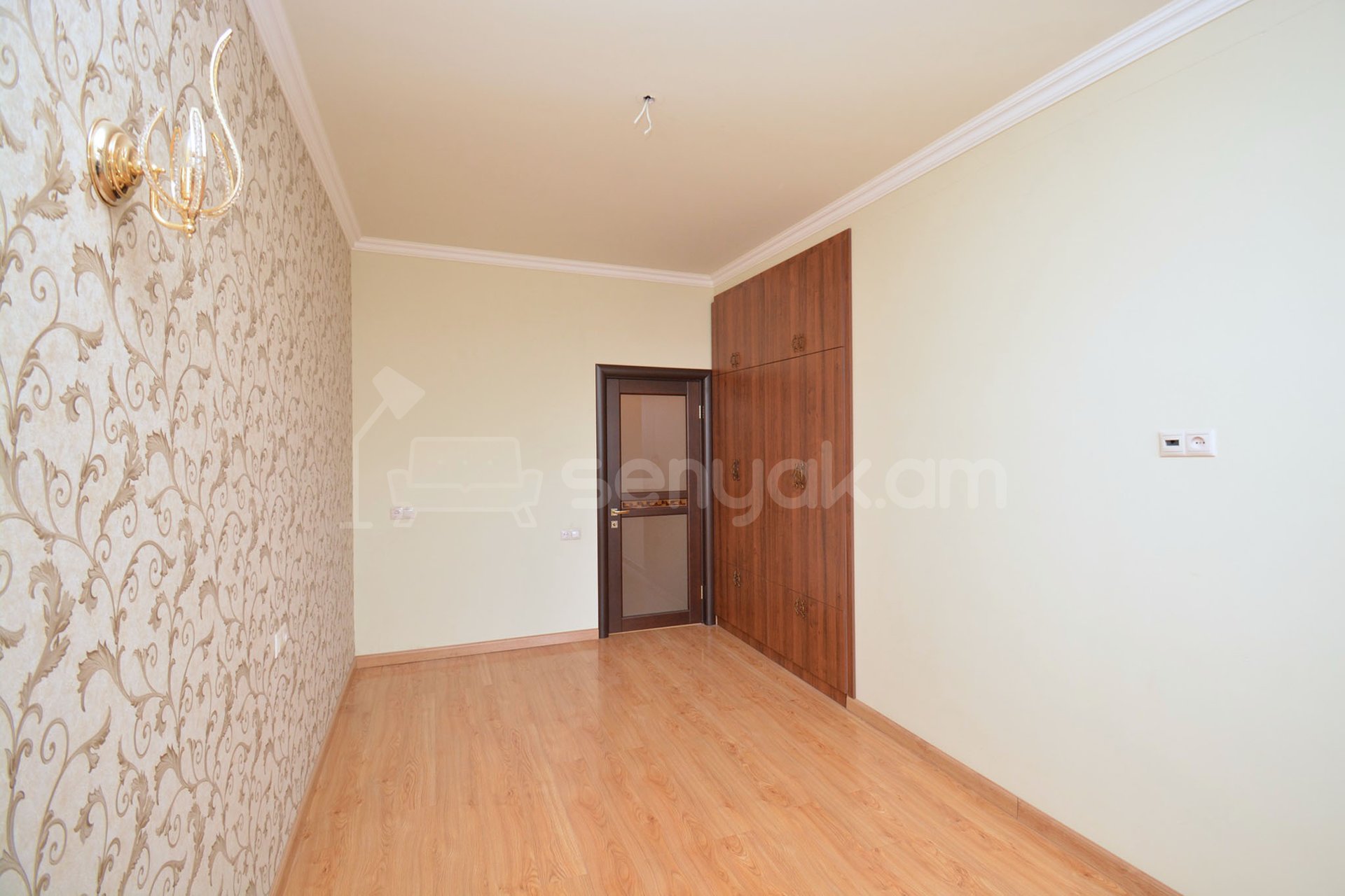 3 Սենյականոց Բնակարան Նորակառույցում, 105քմ, 12/16 հարկ, Կապիտալ Վերանորոգված