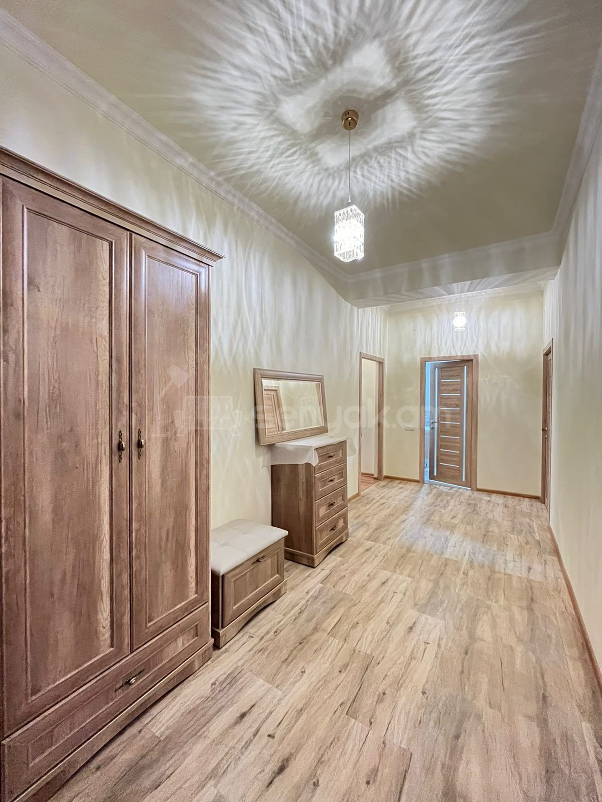 3 Սենյականոց Բնակարան Նորակառույցում, 110քմ, 13/16 հարկ, Կապիտալ Վերանորոգված, Կահավորված, Արևկող