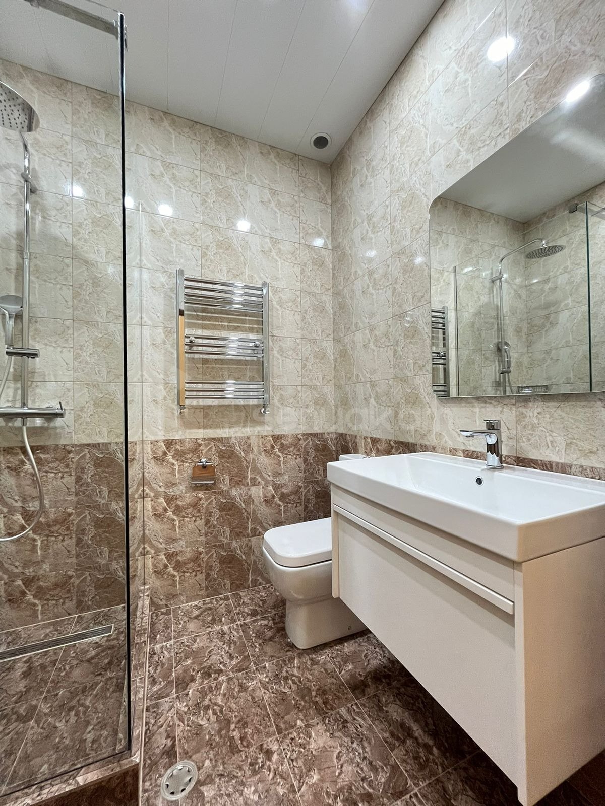 3 Սենյականոց Բնակարան Նորակառույցում, 110քմ, 13/16 հարկ, Կապիտալ Վերանորոգված, Կահավորված, Արևկող