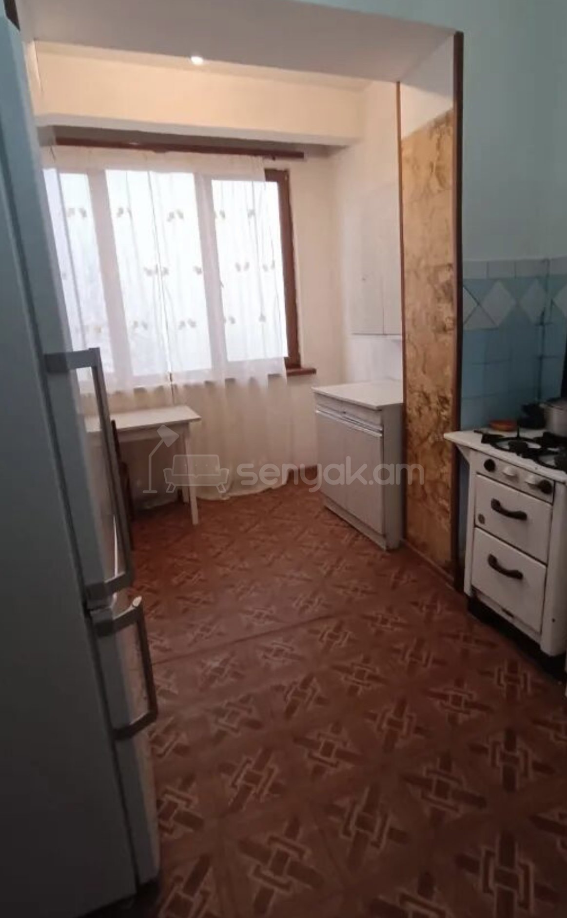 3 Սենյականոց Բնակարան Քարե Շենքում, 80քմ, 3/5 հարկ, Կոսմետիկ Վերանորոգված, Կահավորված