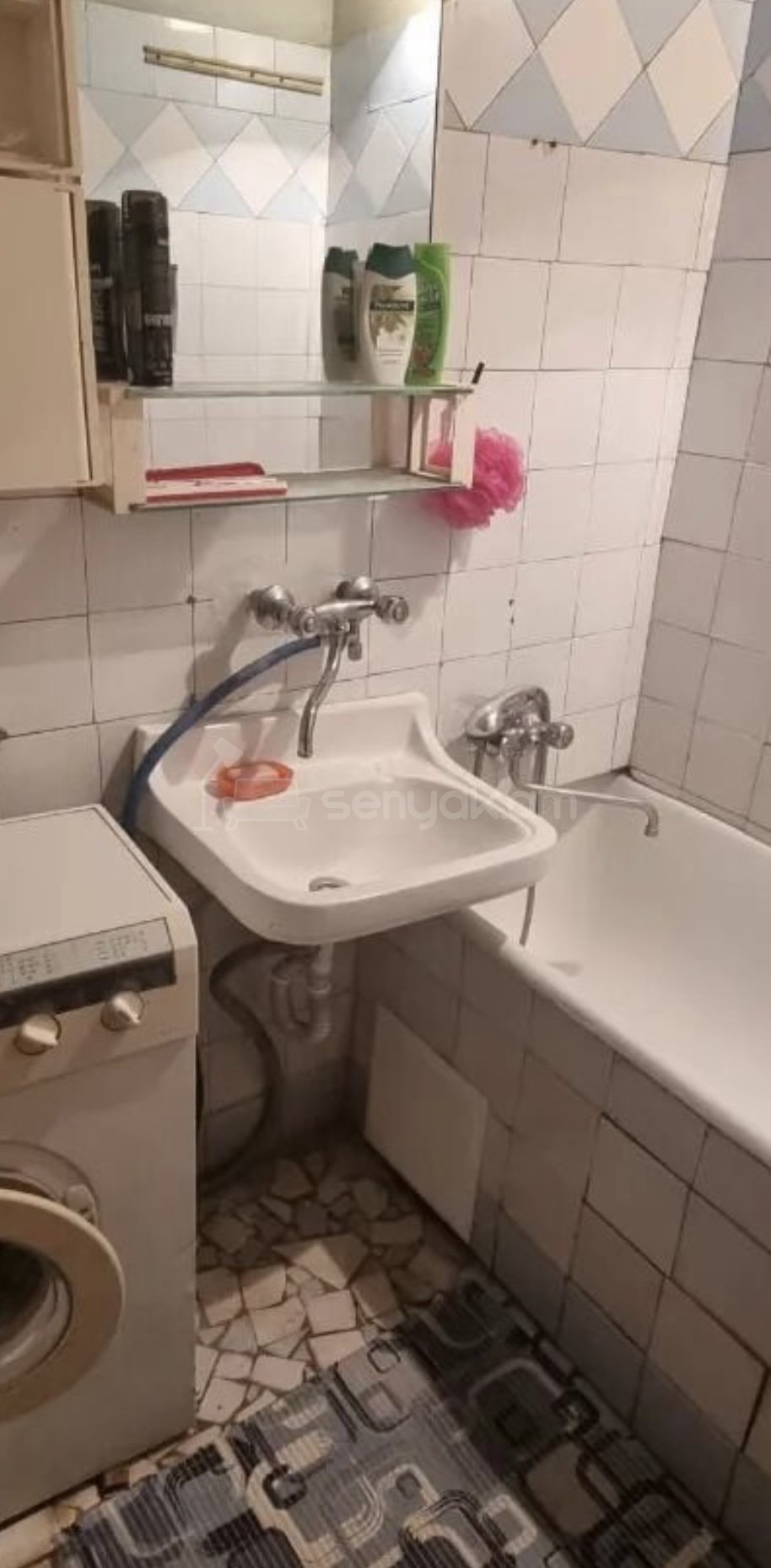 3 Սենյականոց Բնակարան Քարե Շենքում, 80քմ, 3/5 հարկ, Կոսմետիկ Վերանորոգված, Կահավորված