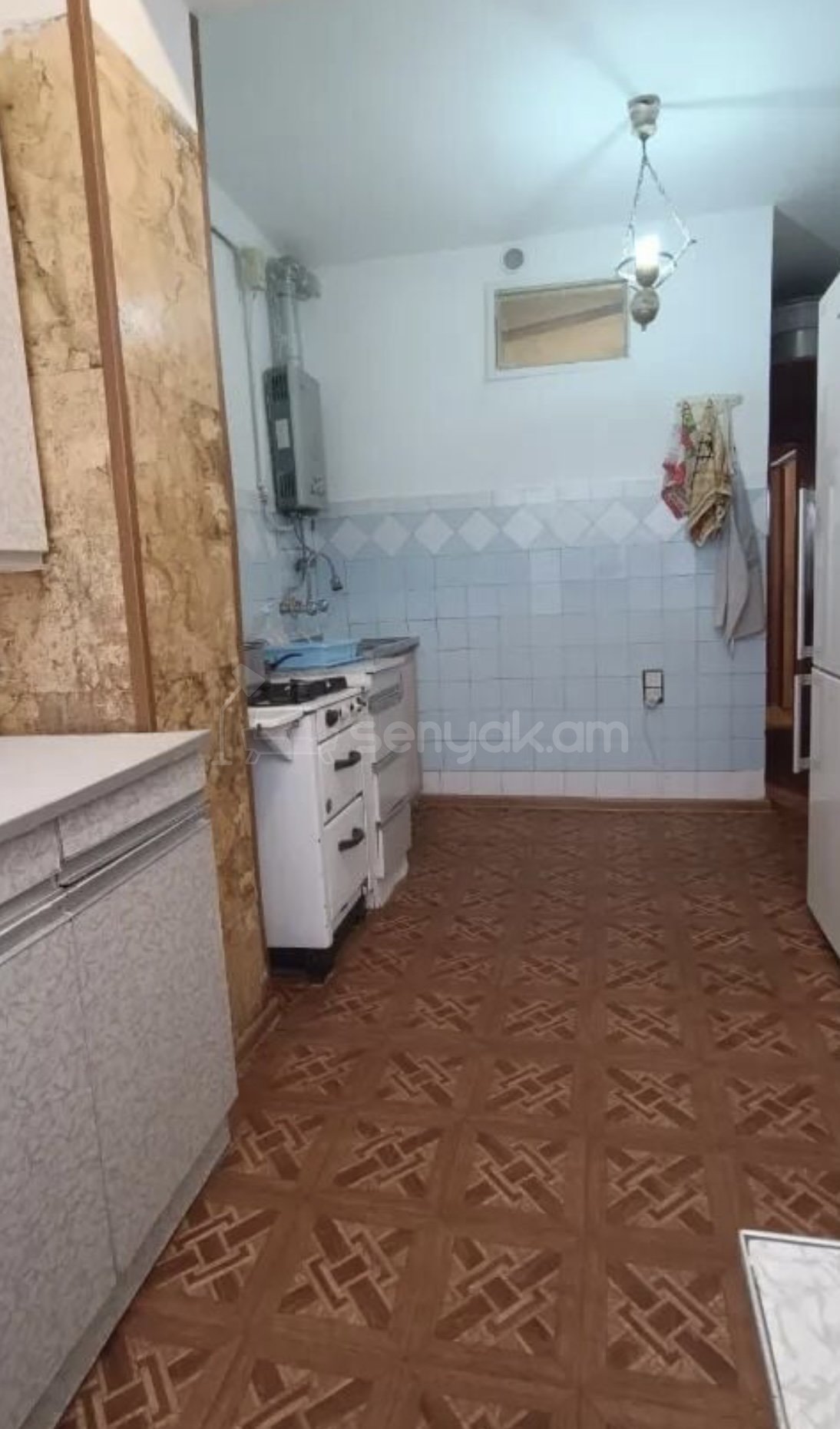 3 Սենյականոց Բնակարան Քարե Շենքում, 80քմ, 3/5 հարկ, Կոսմետիկ Վերանորոգված, Կահավորված