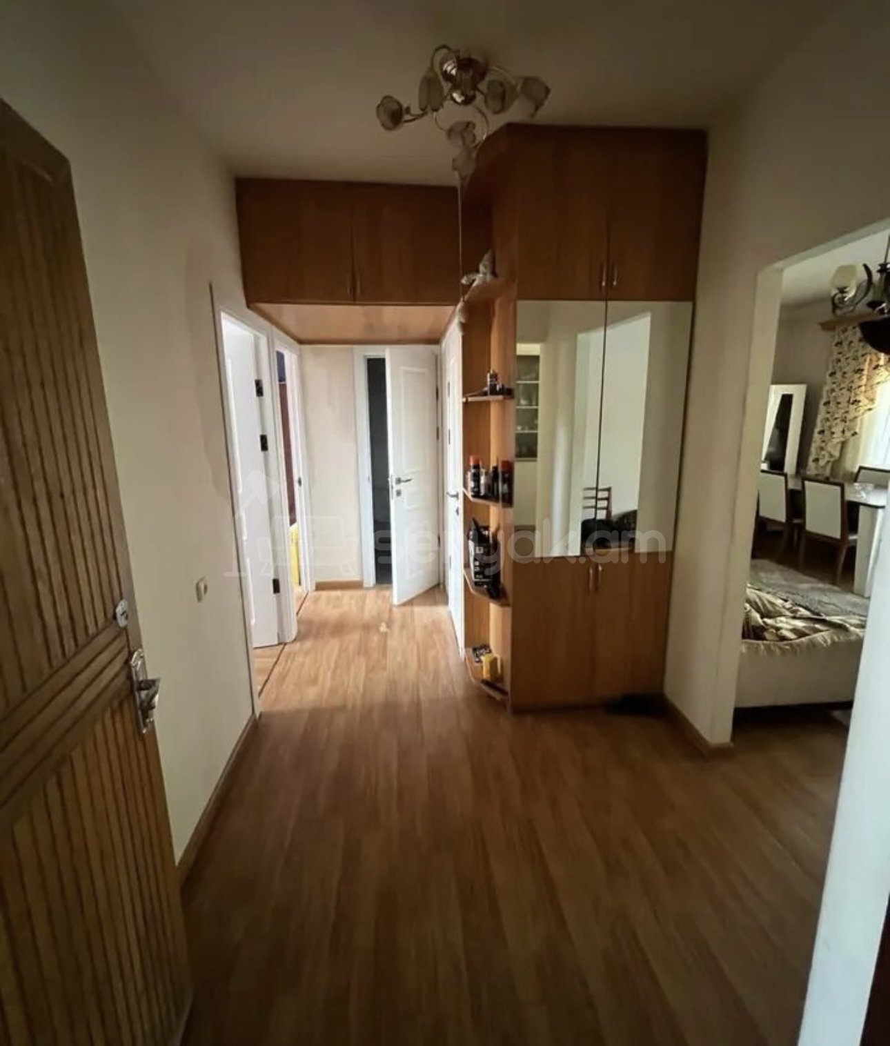 3 Սենյականոց Բնակարան, 75քմ, 3/9 հարկ, Դիզայներական Վերանորոգված, Կահավորված, Արևկող