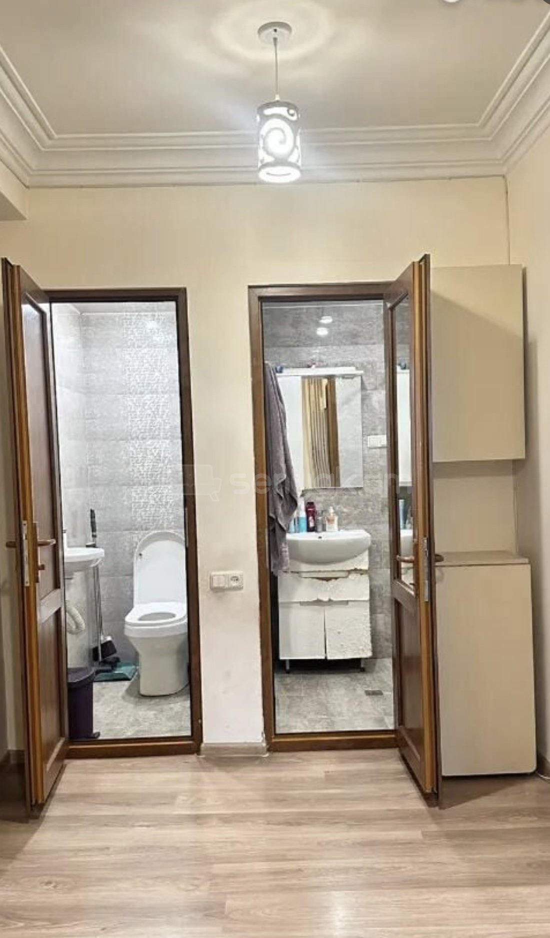 2 Սենյականոց Բնակարան Քարե Շենքում, 60քմ, 1/5 հարկ, Դիզայներական Վերանորոգված, Կահավորված, Արևկող