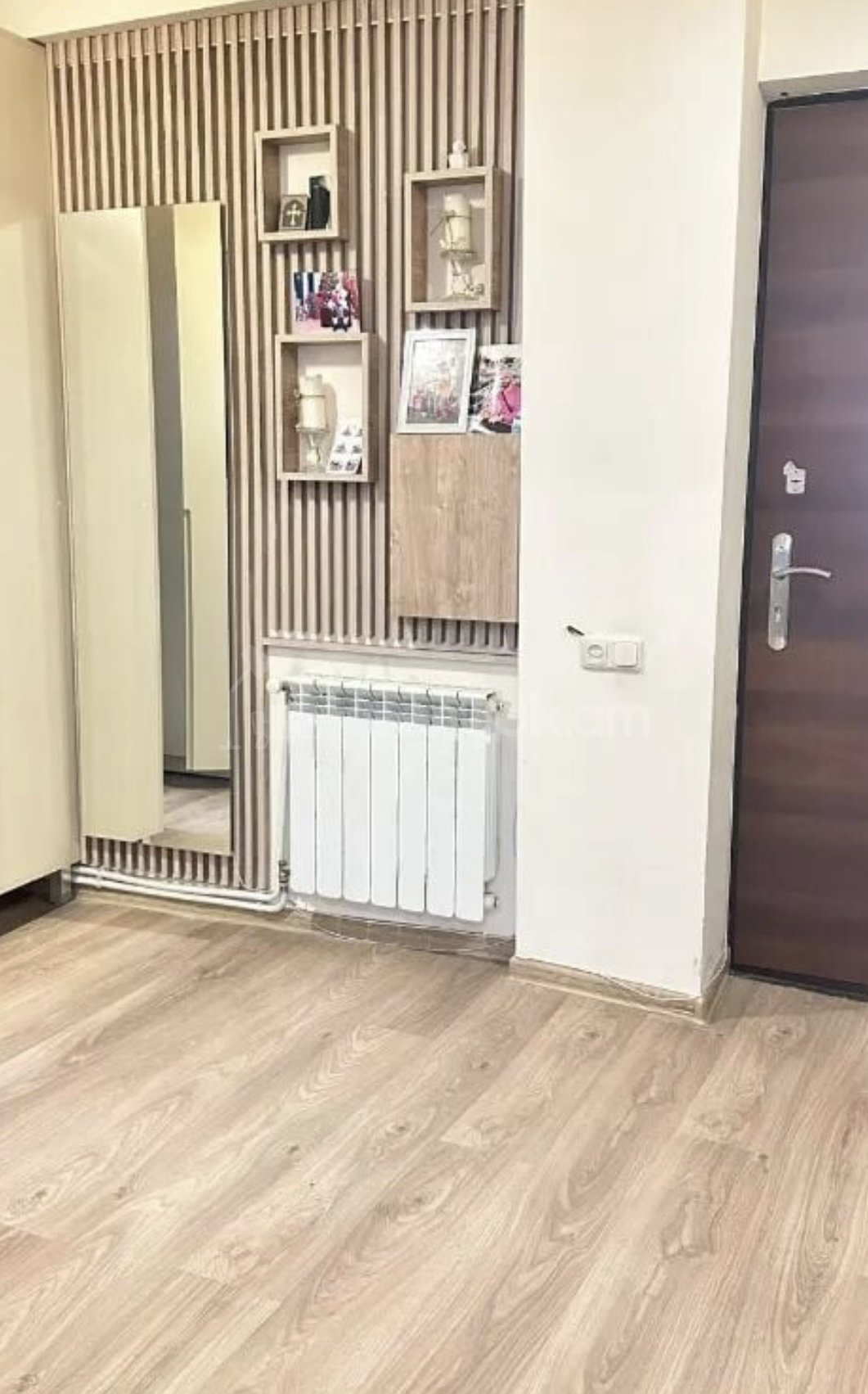 2 Սենյականոց Բնակարան Քարե Շենքում, 60քմ, 1/5 հարկ, Դիզայներական Վերանորոգված, Կահավորված, Արևկող