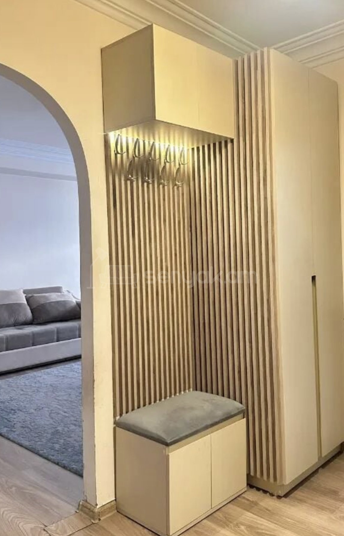 2 Սենյականոց Բնակարան Քարե Շենքում, 60քմ, 1/5 հարկ, Դիզայներական Վերանորոգված, Կահավորված, Արևկող