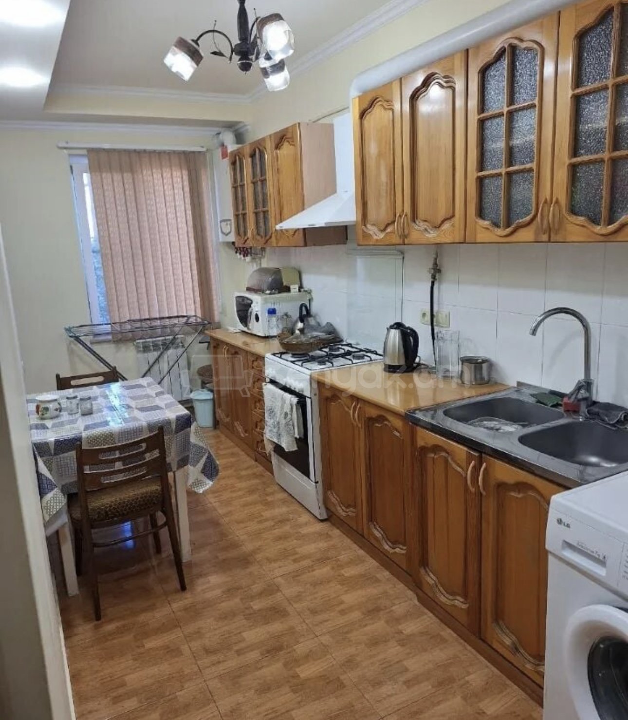 3 Սենյականոց Բնակարան, 77քմ, 2/9 հարկ, Կապիտալ Վերանորոգված, Կահավորված, Արևկող