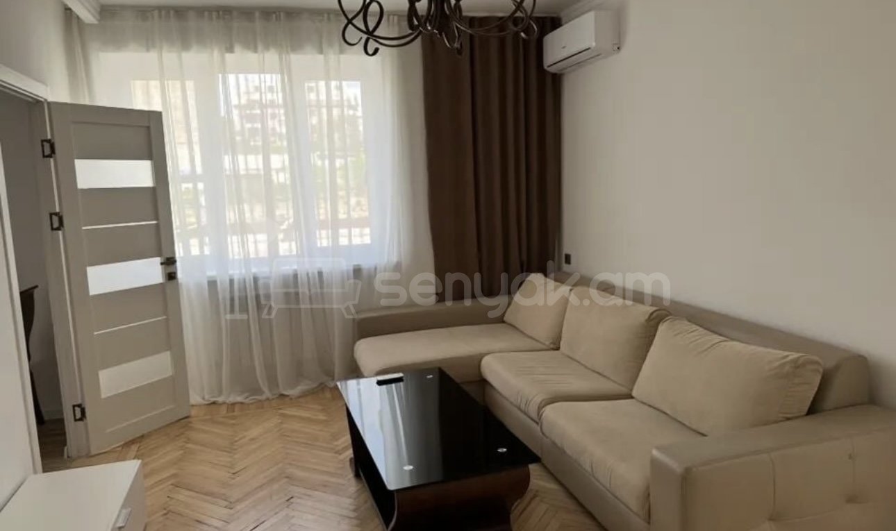 2 Սենյականոց Բնակարան Քարե Շենքում, 60քմ, 4/5 հարկ, Դիզայներական Վերանորոգված, Կահավորված