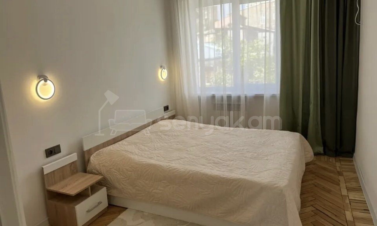 2 Սենյականոց Բնակարան Քարե Շենքում, 60քմ, 4/5 հարկ, Դիզայներական Վերանորոգված, Կահավորված